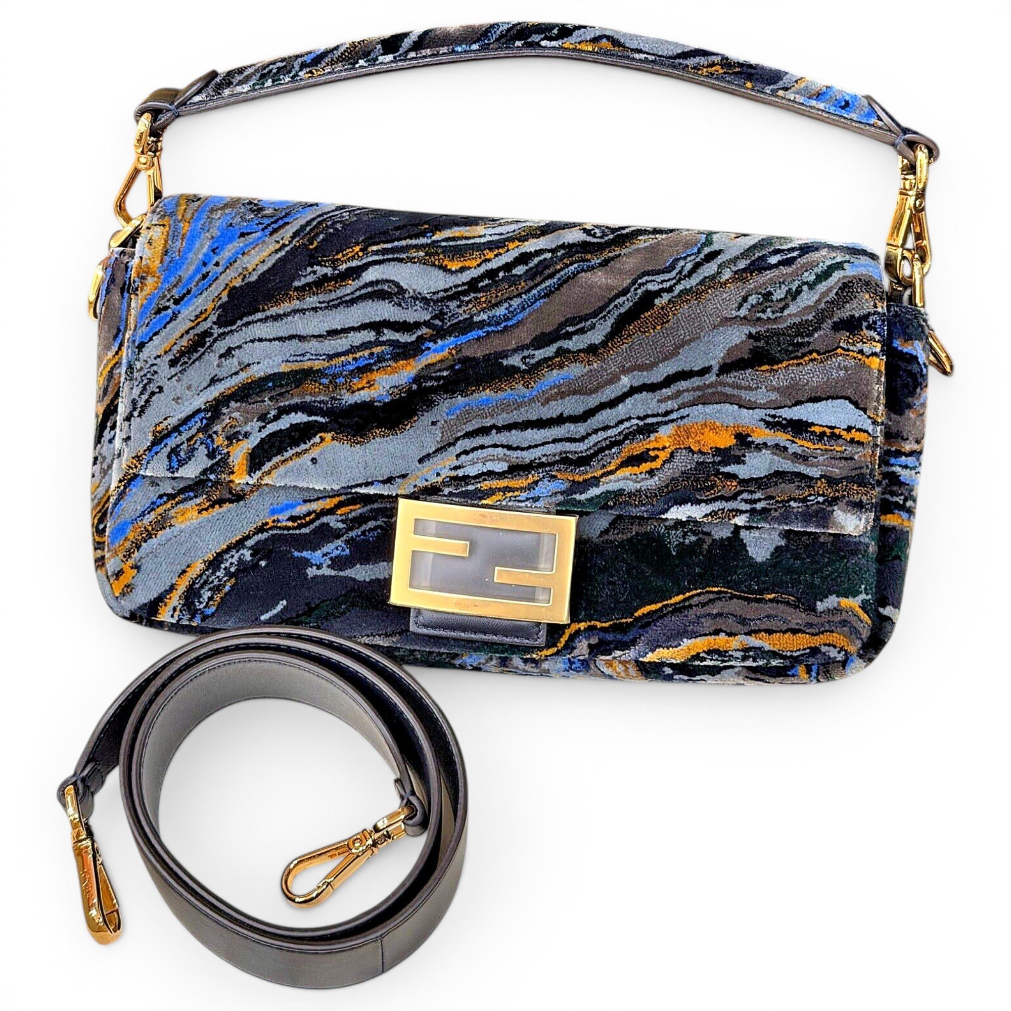 Baguette velvet handbag