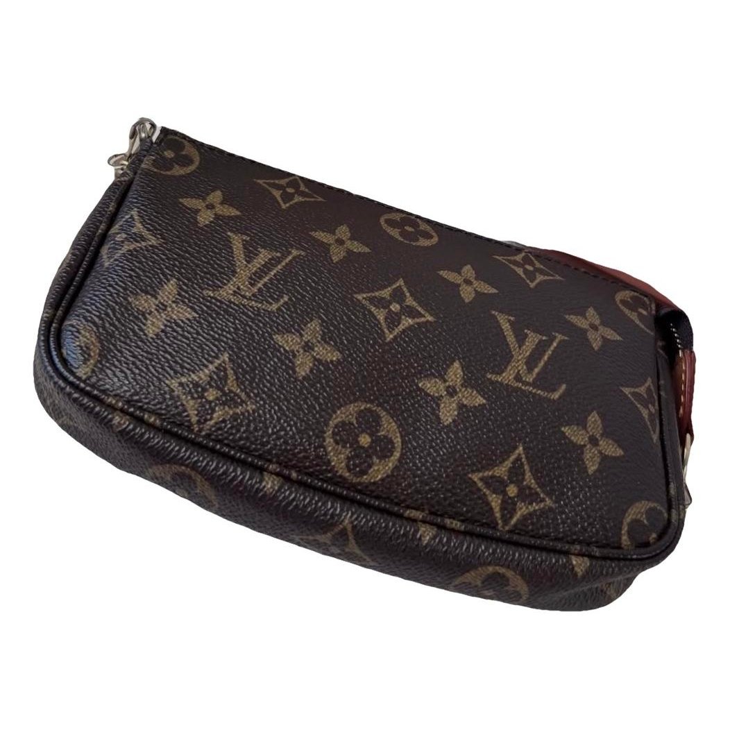 Pochette Accessoire leather handbag