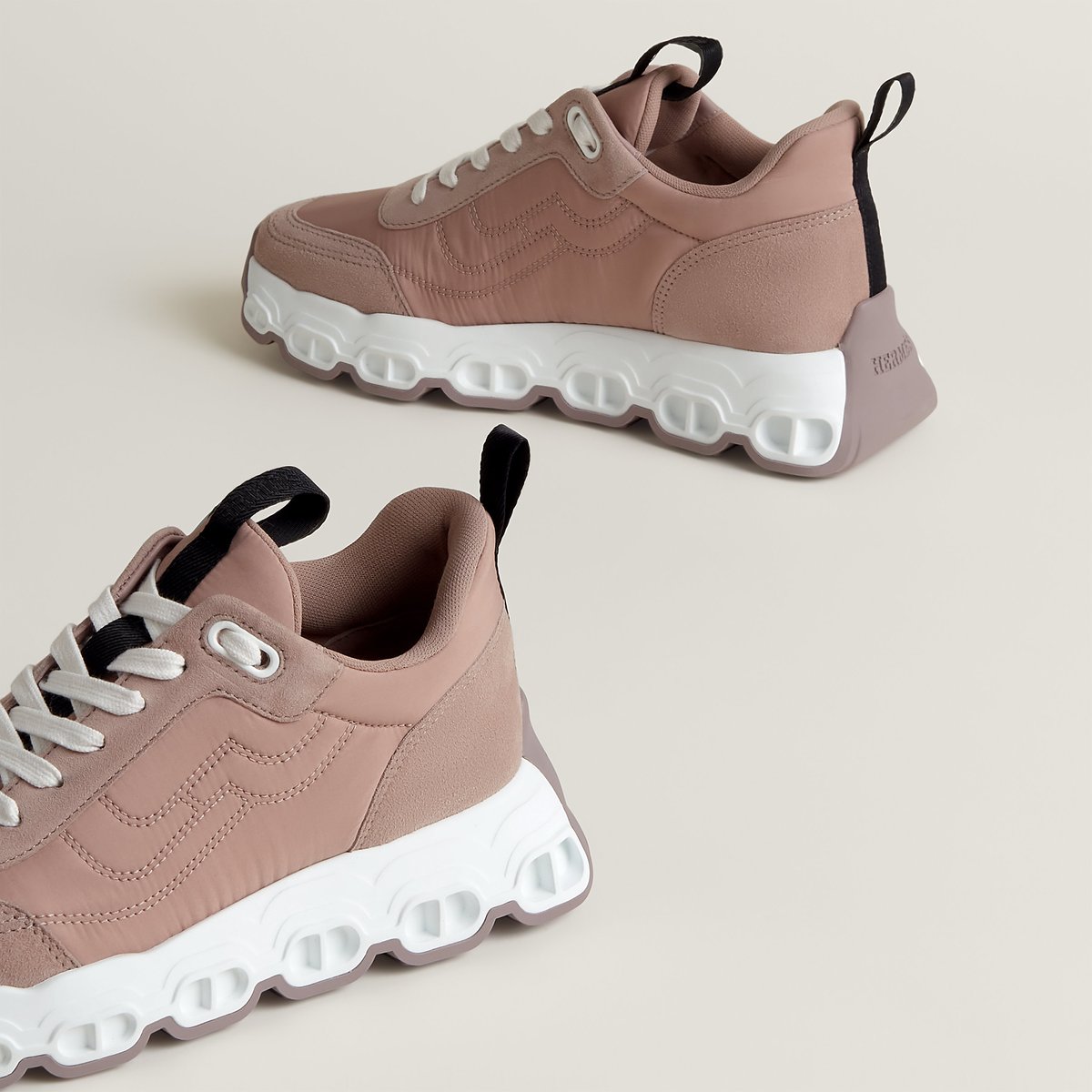 Rose Pâle Impulse Sneaker