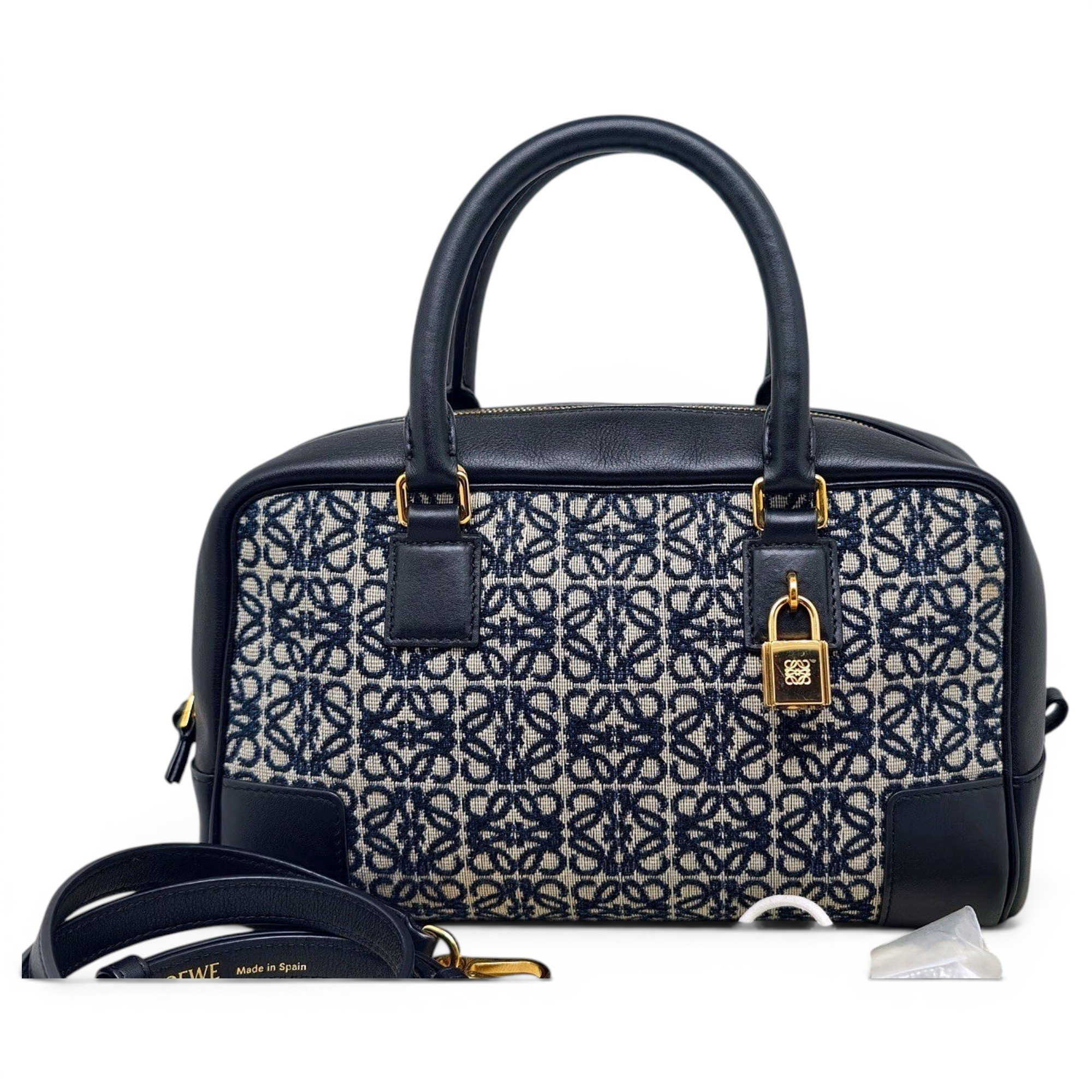 Amazona leather handbag