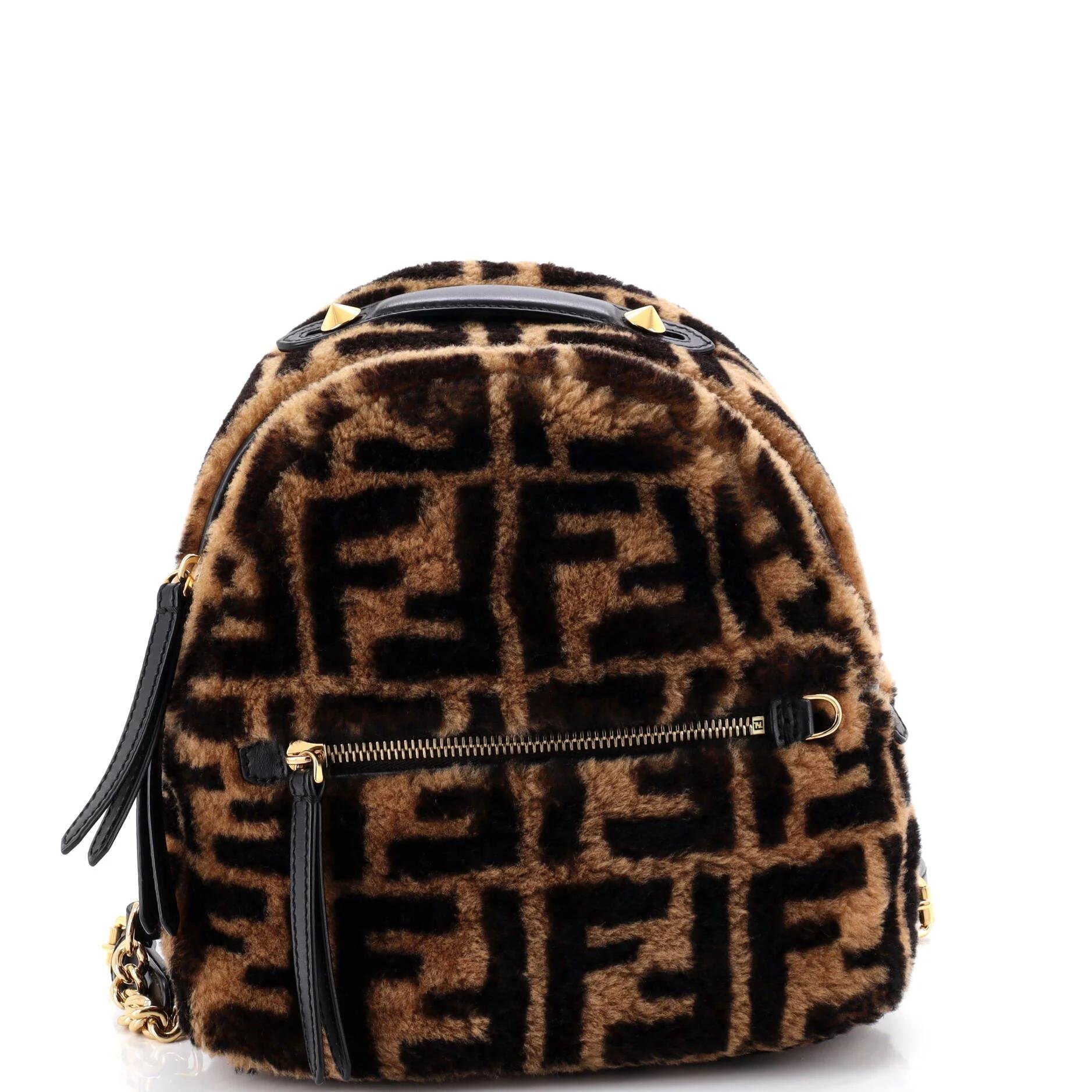 Cloth backpack
