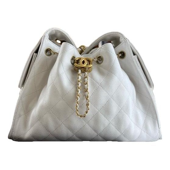 Chanel 25 leather tote