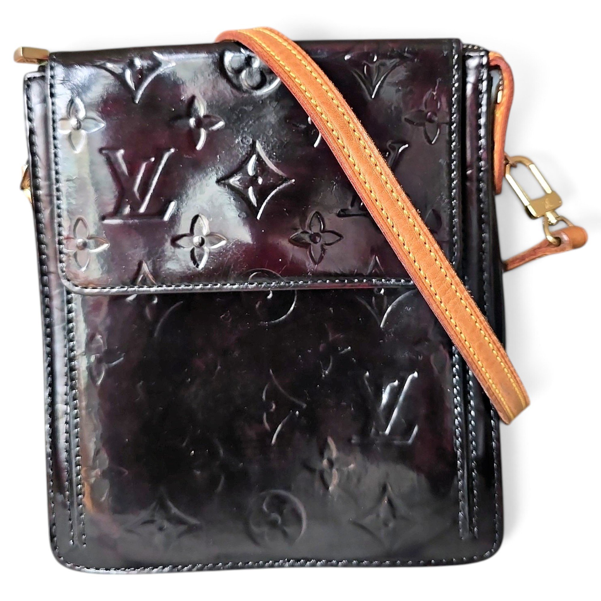 Patent leather crossbody bag