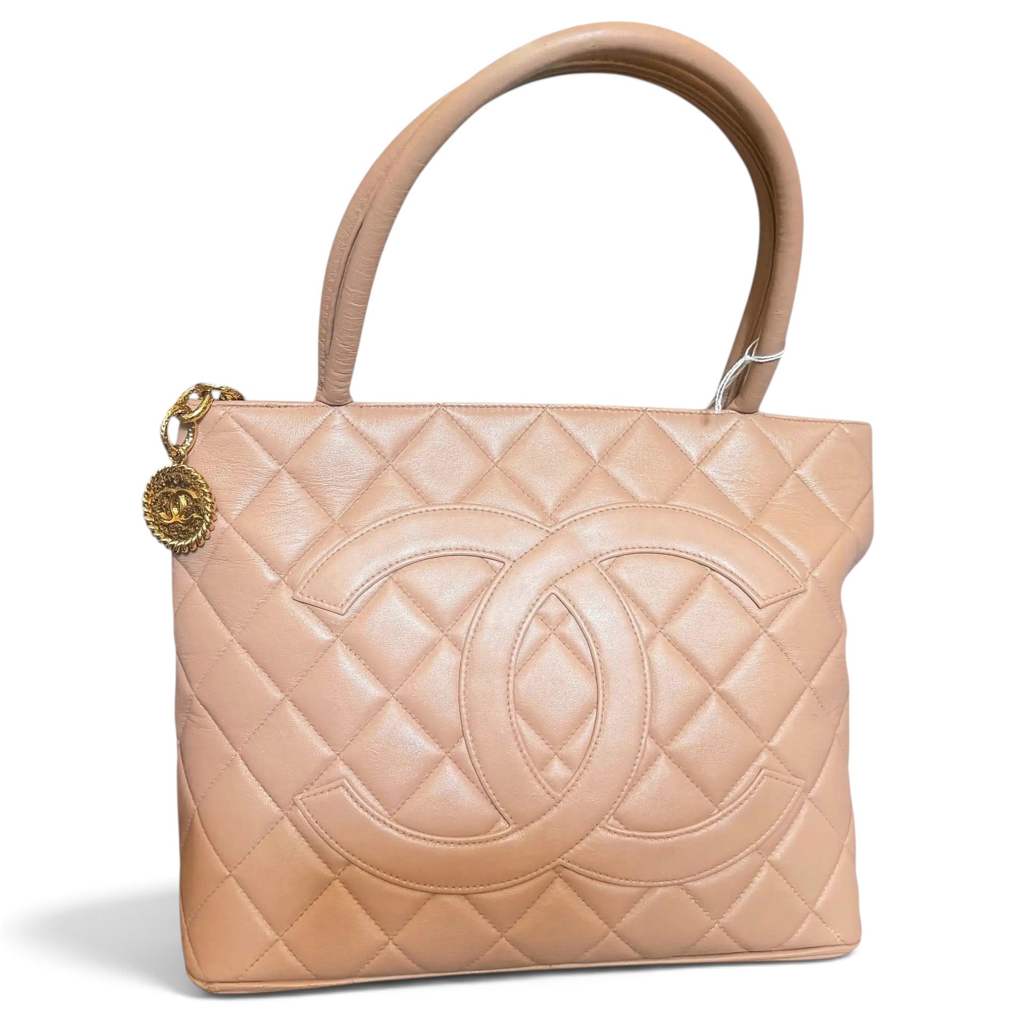 Médaillon leather tote