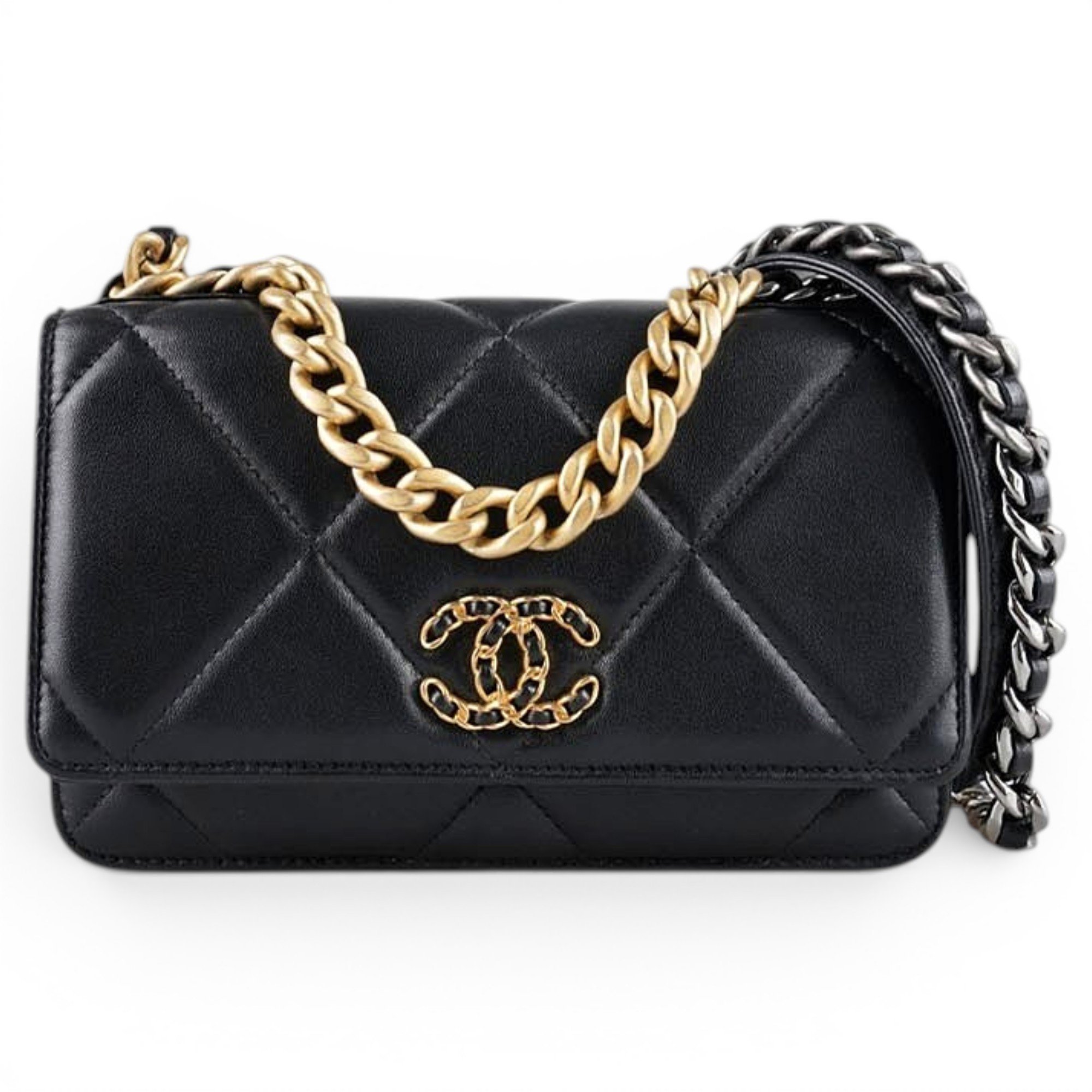 Chanel 19 leather crossbody bag