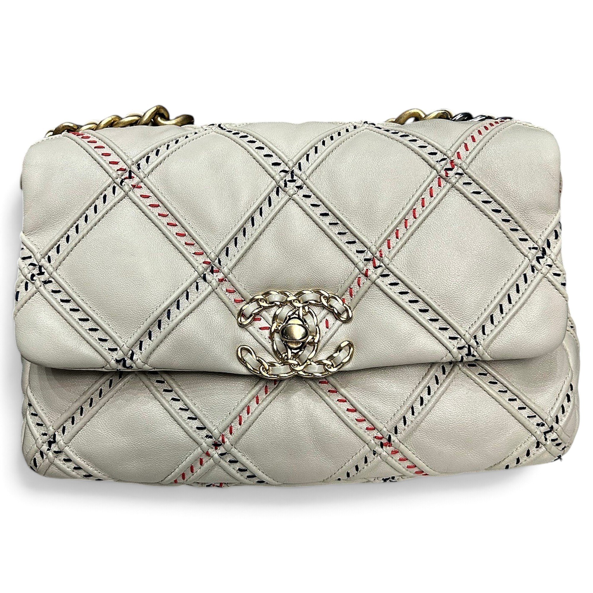 Chanel 19 leather handbag