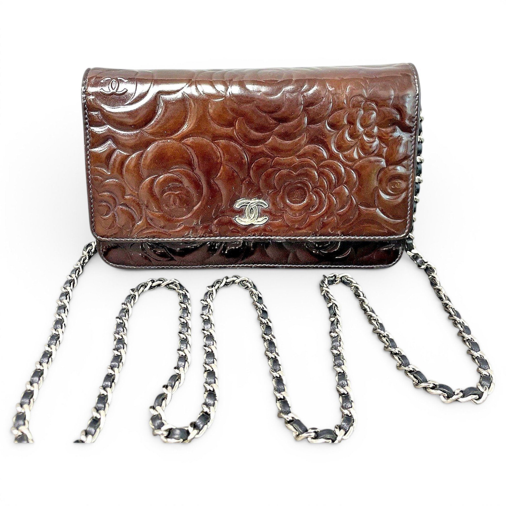 All About Chains patent leather handbag
