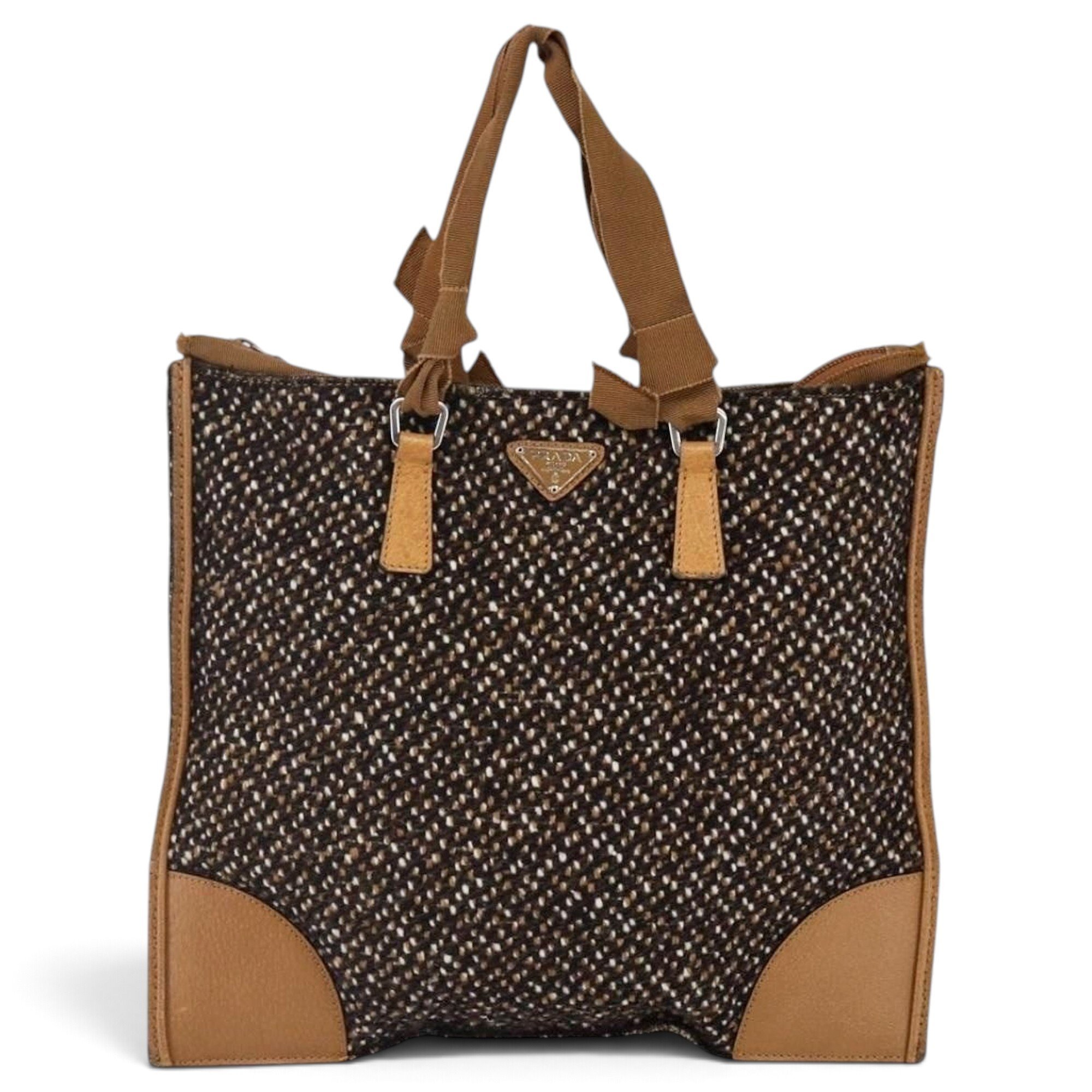 Wool handbag
