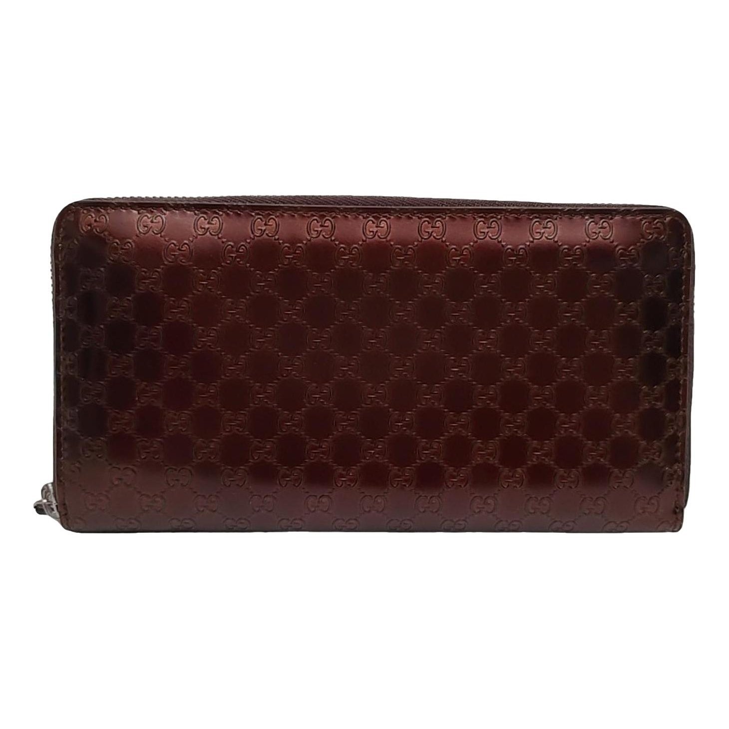 Patent leather handbag