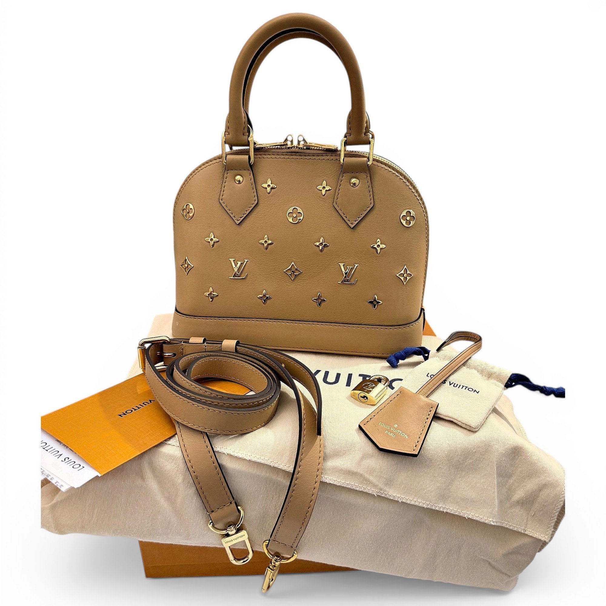 Alma BB leather handbag