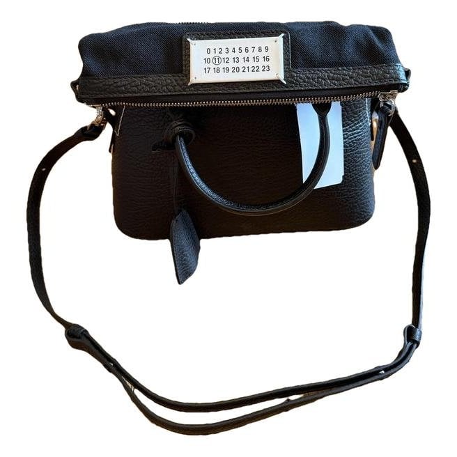 Leather crossbody bag