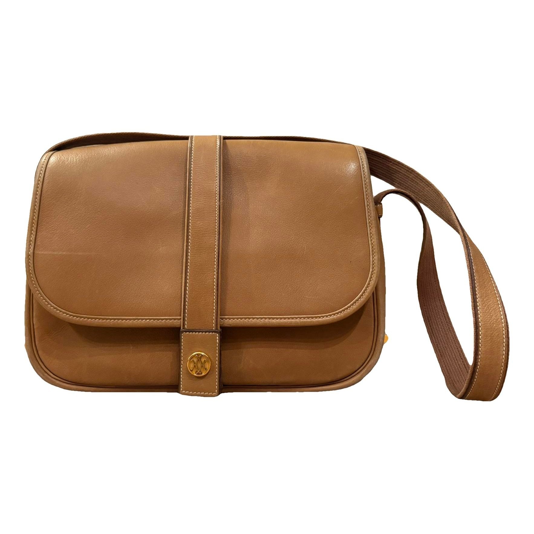 Noumea leather handbag