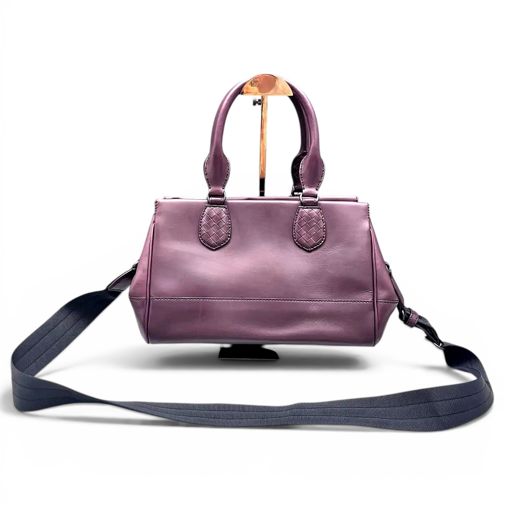 Leather crossbody bag