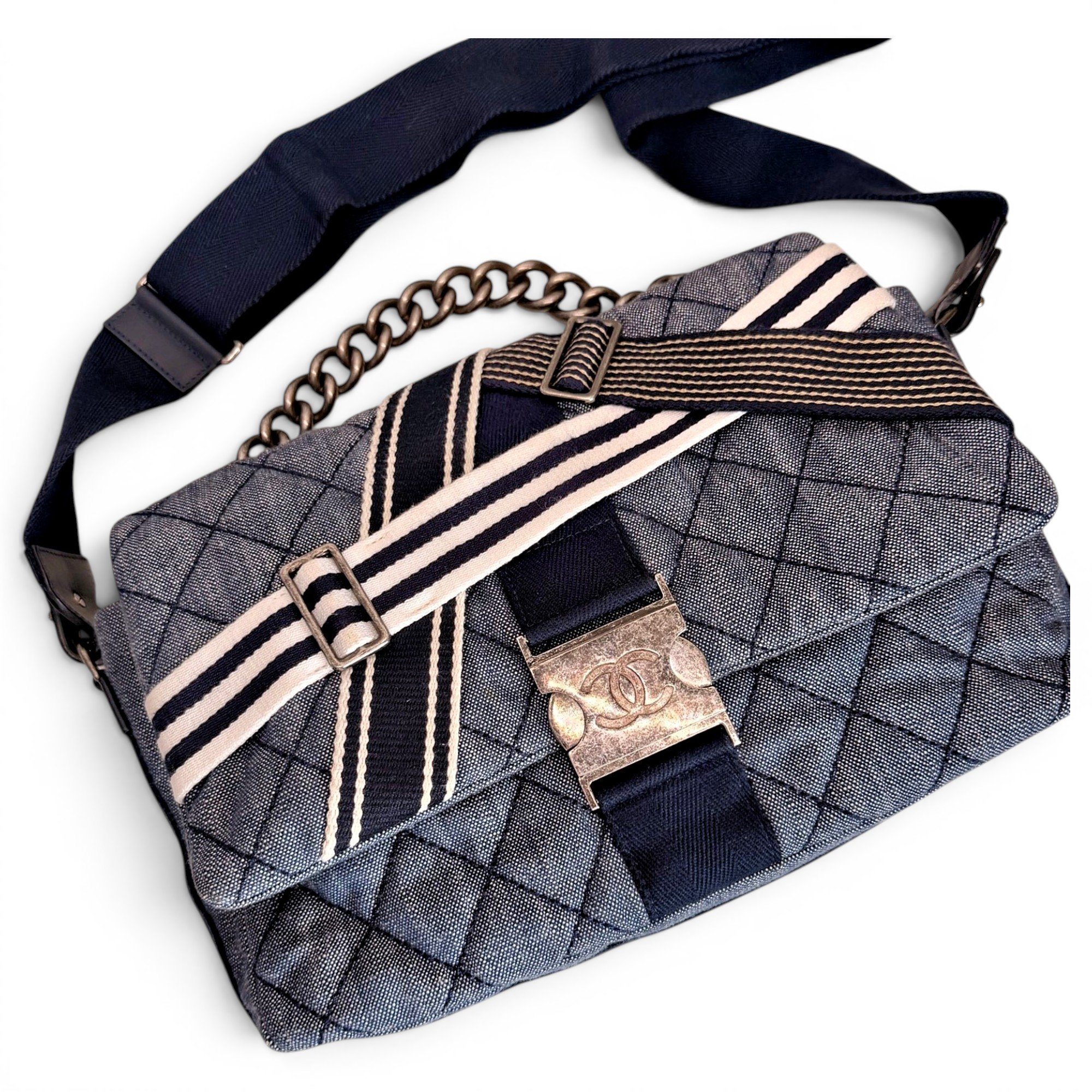 Timeless/Classique leather crossbody bag