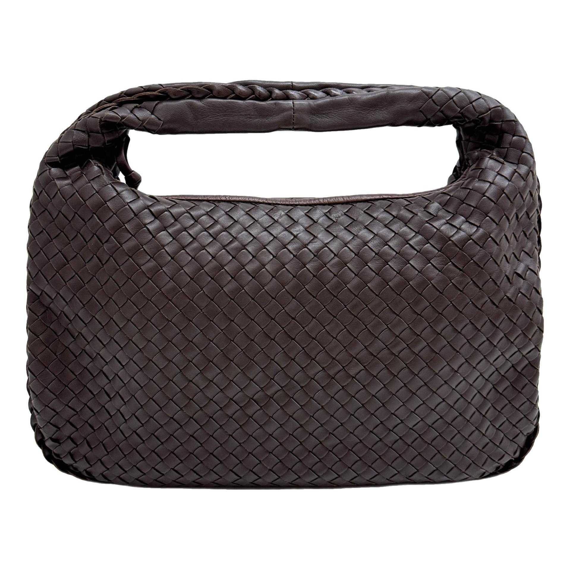 Veneta leather handbag