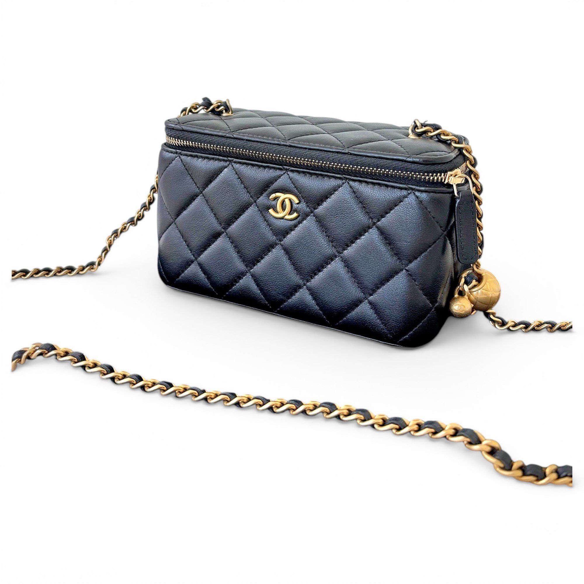 Trendy CC Vanity leather handbag