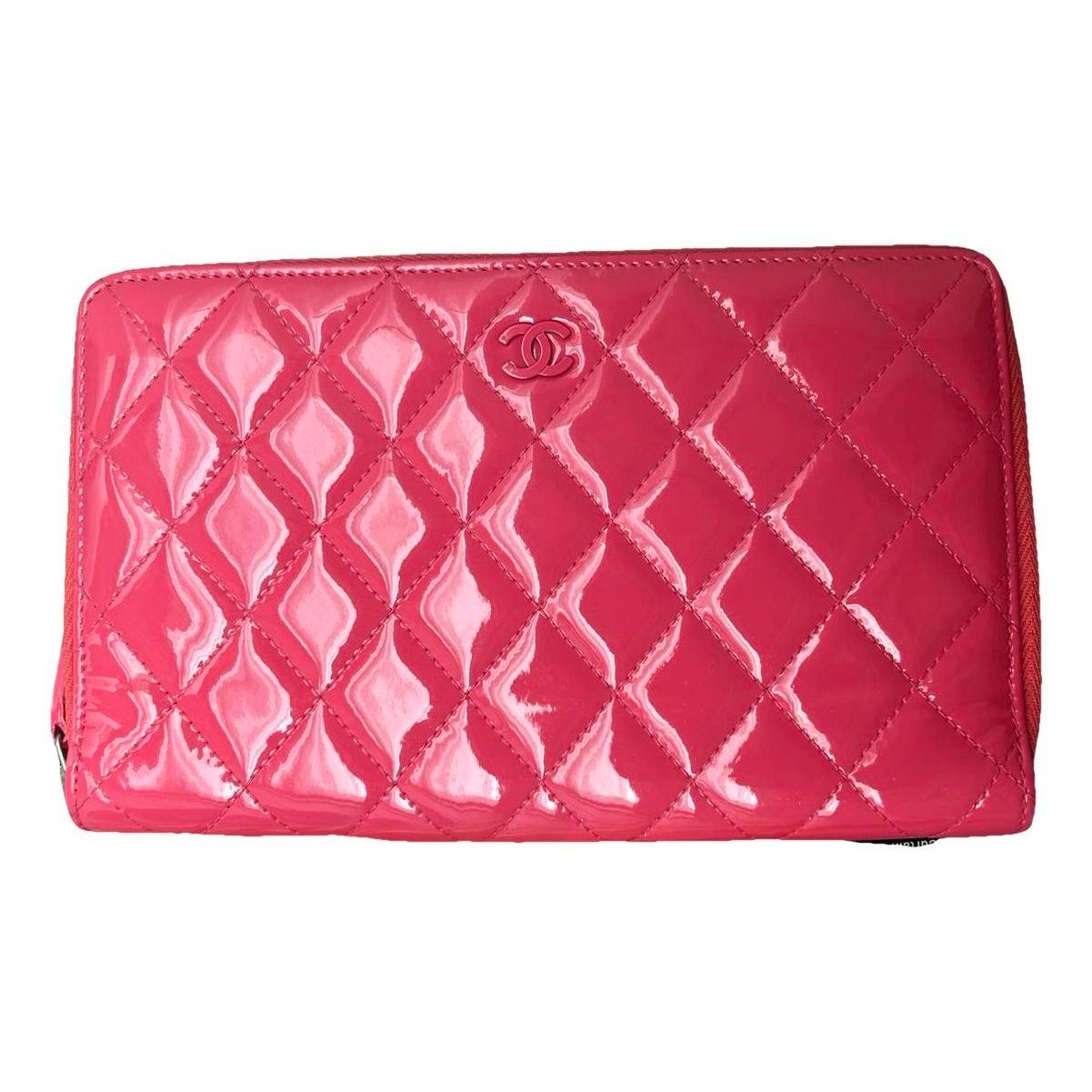Patent leather clutch bag