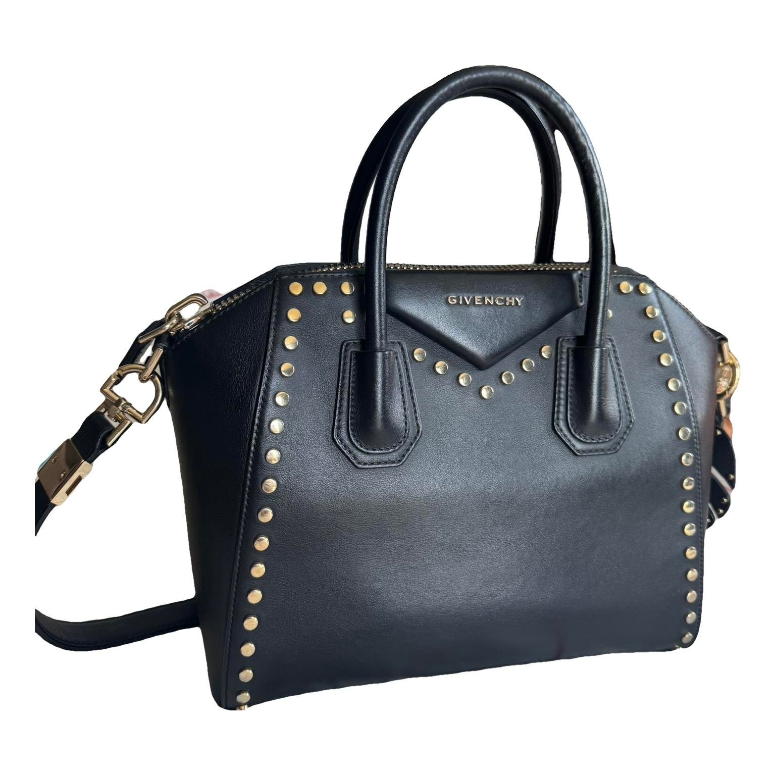 Antigona leather handbag