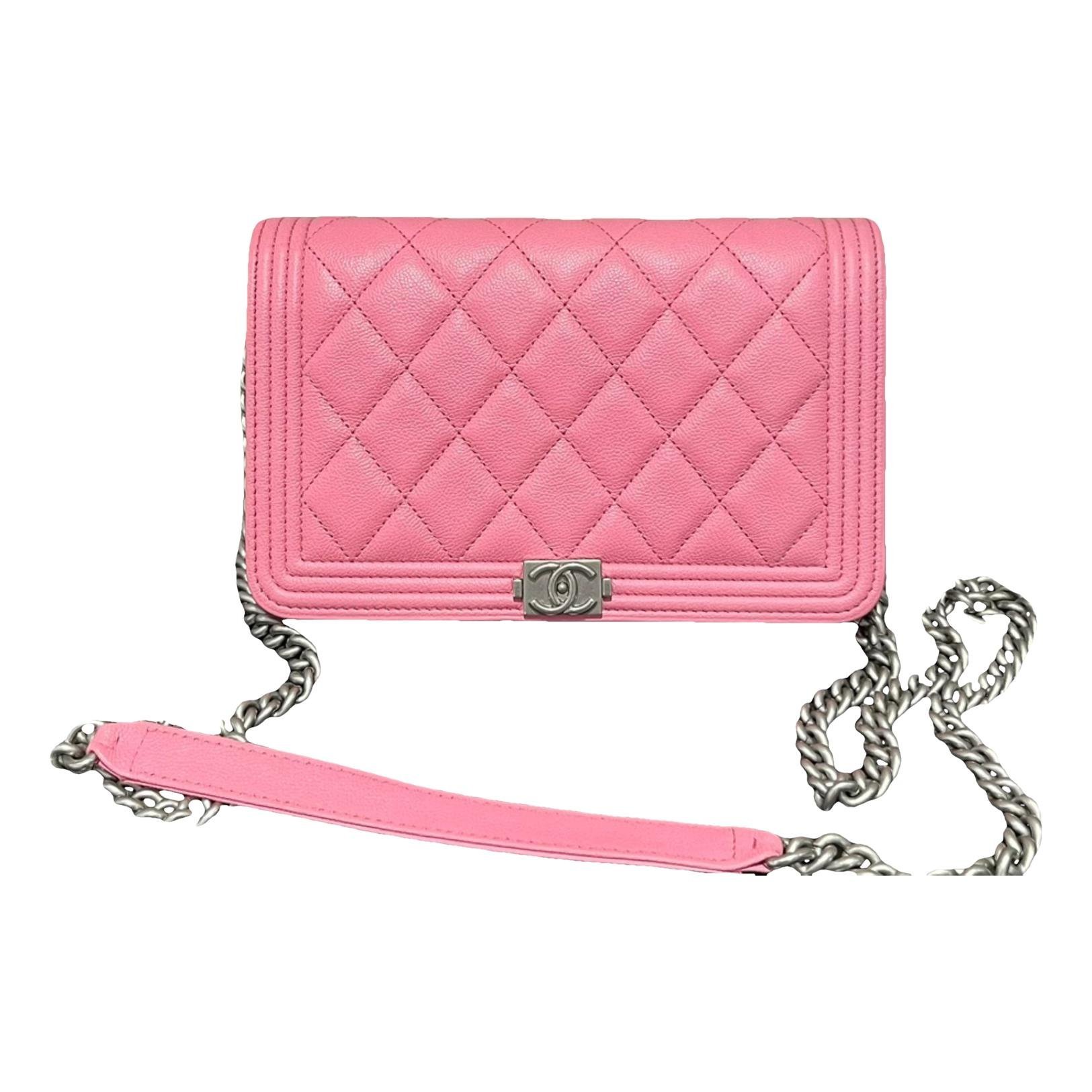 Wallet On Chain Timeless/Classique leather crossbody bag