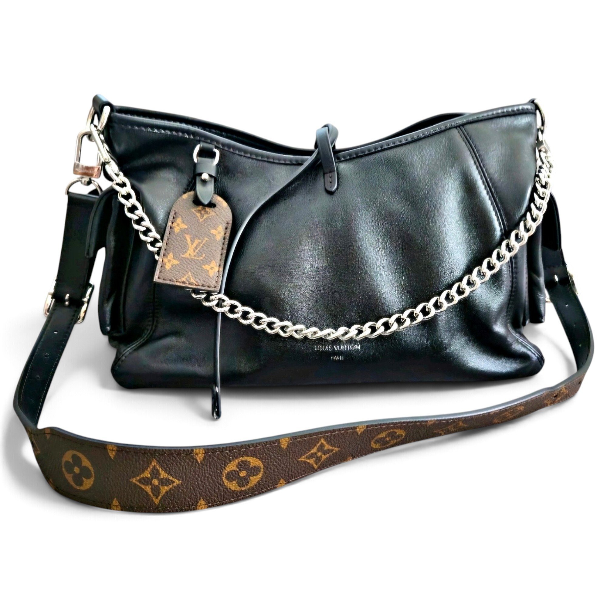 Carry All leather handbag