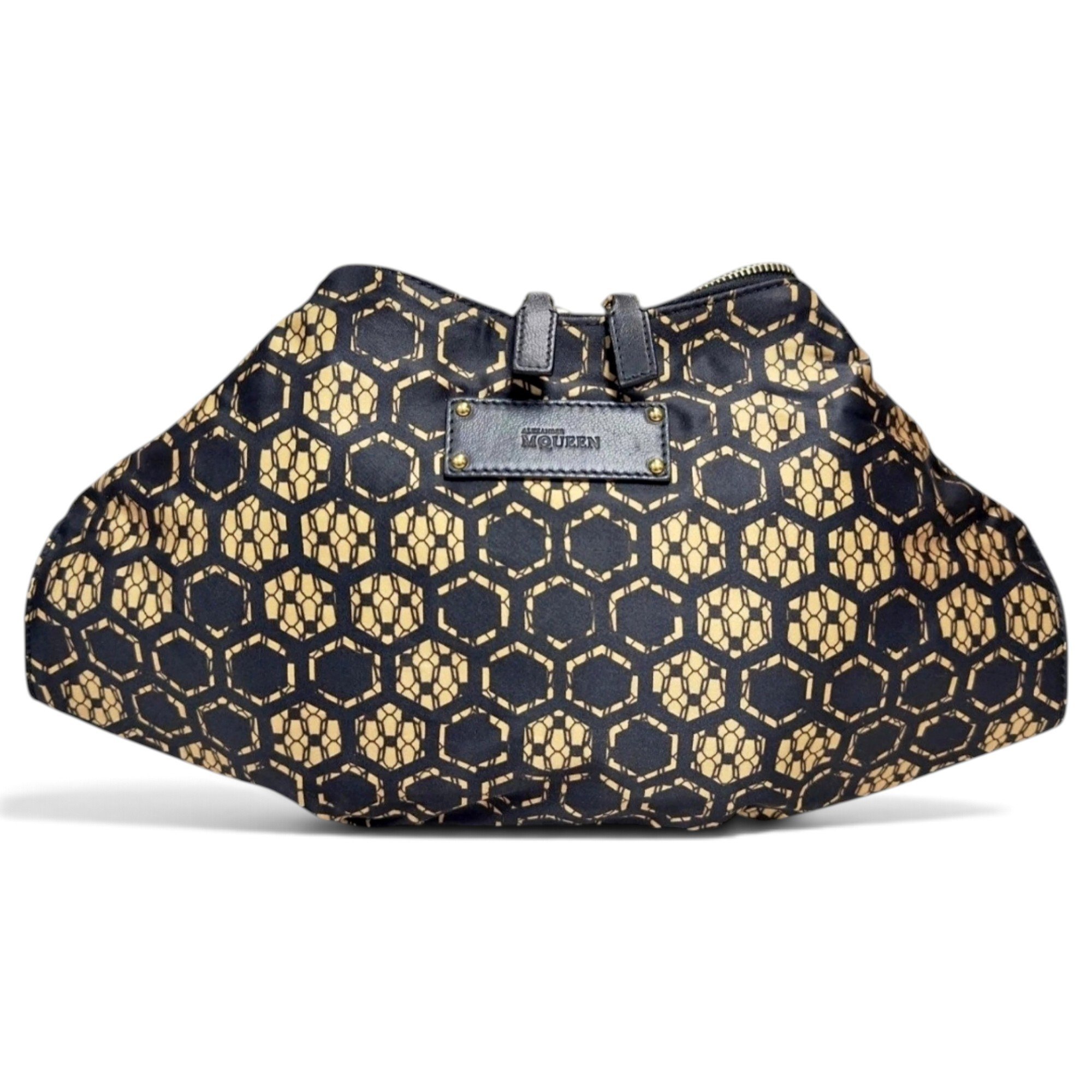 Manta silk clutch bag
