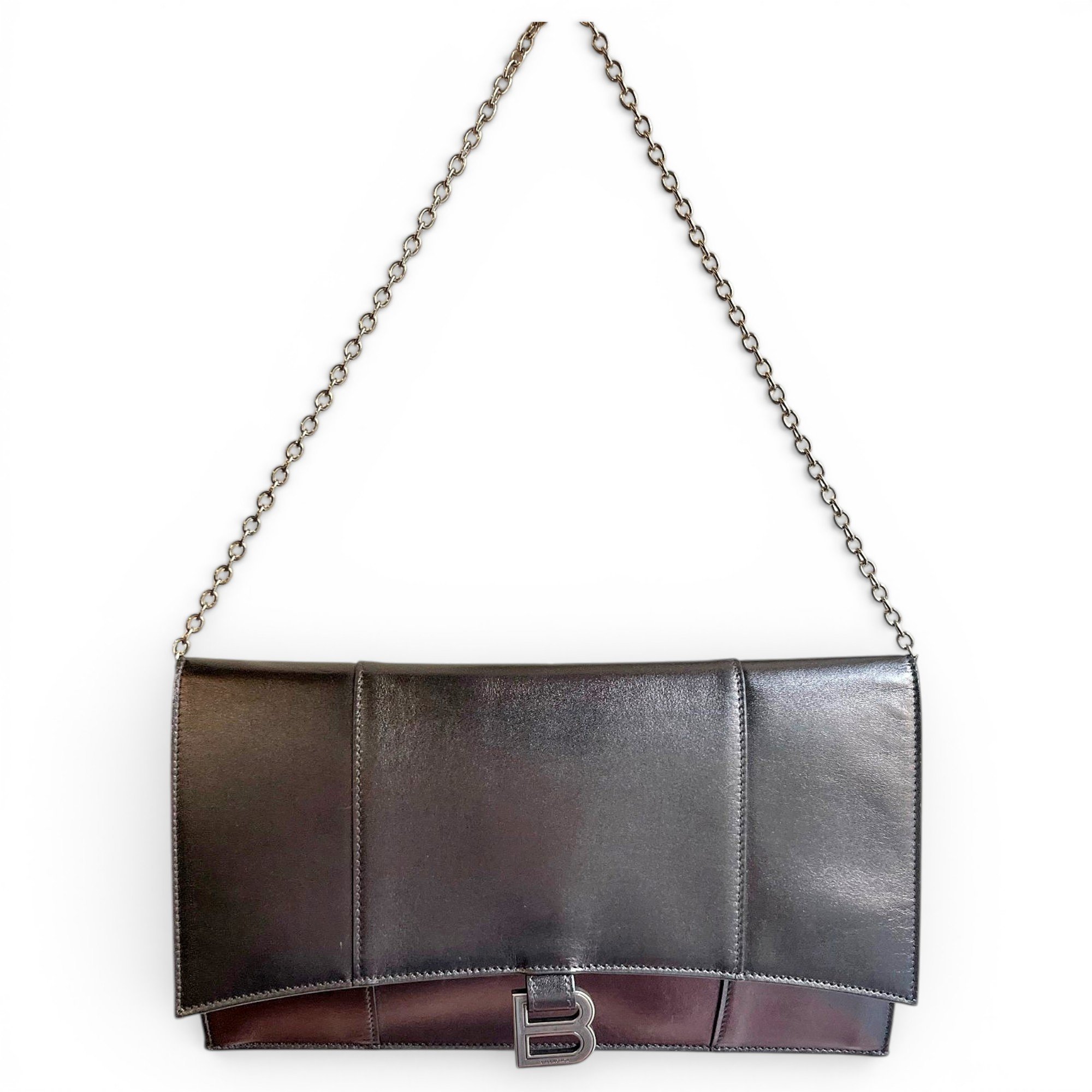B leather handbag