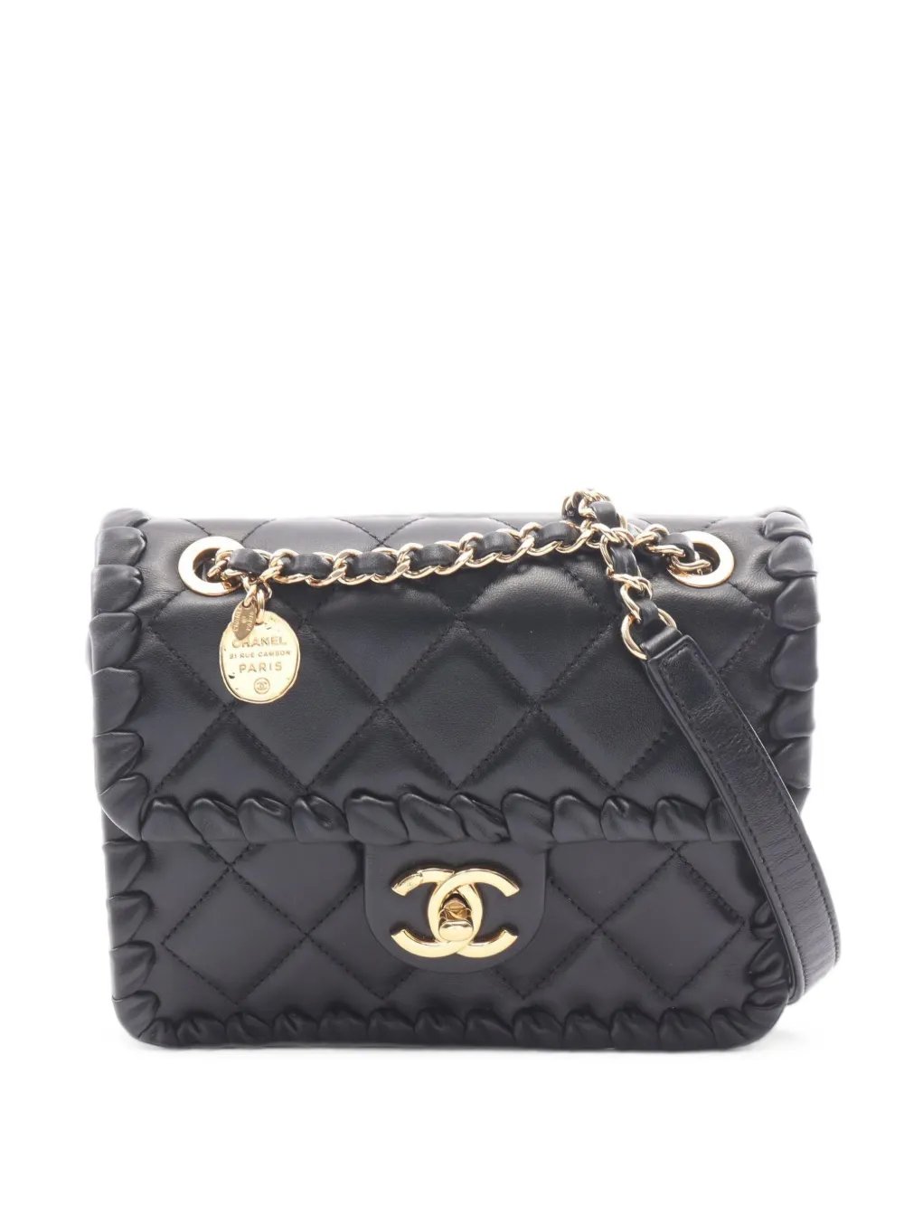 2021 Matelasse CC turn-lock shoulder bag