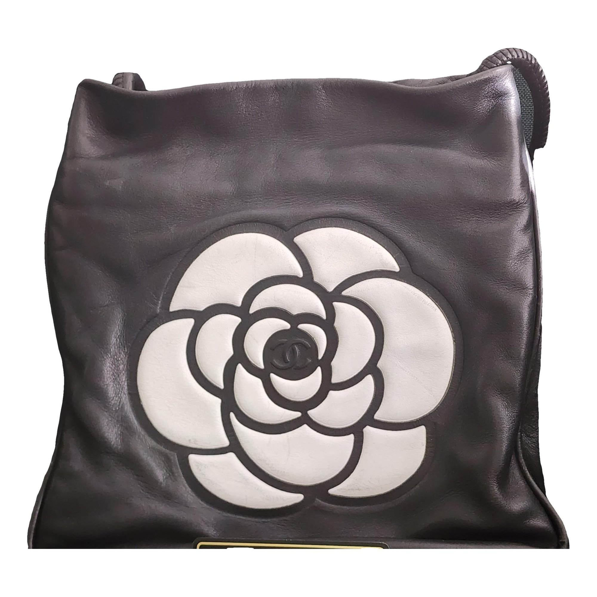 Leather tote