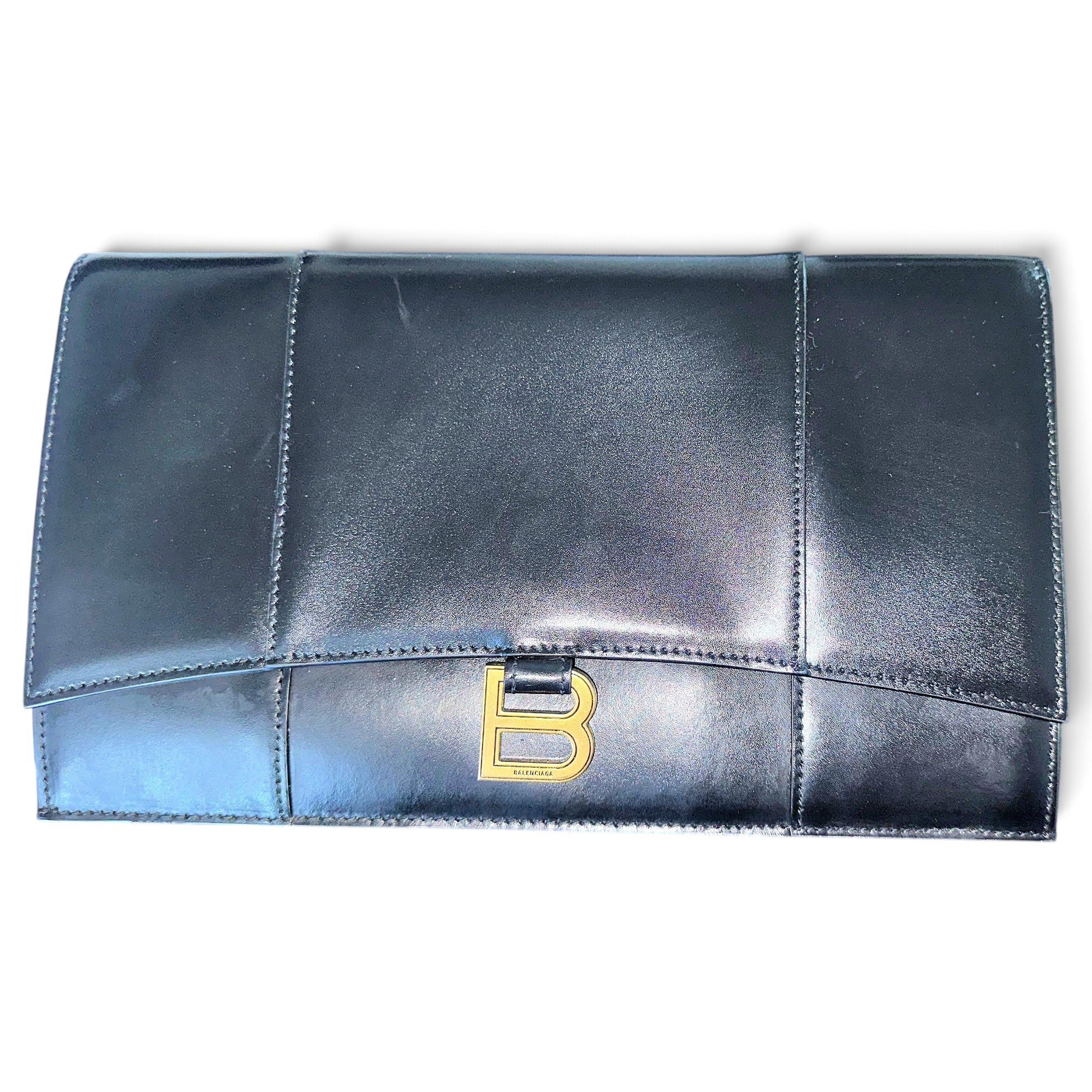 Envelop leather clutch bag