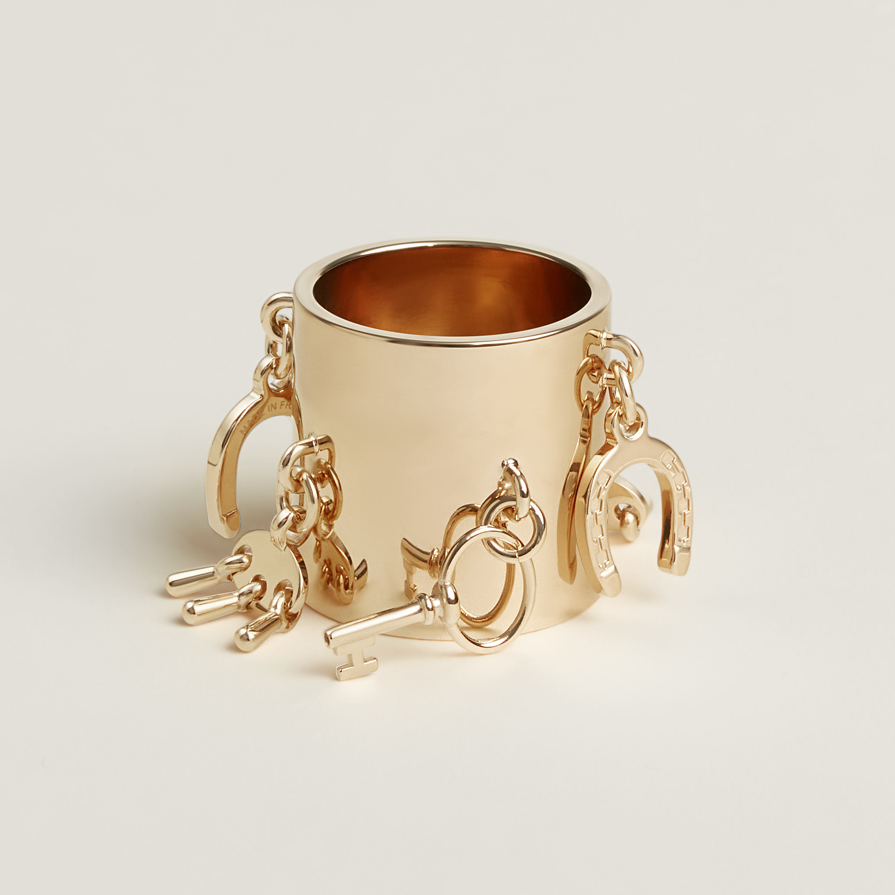 Charm's scarf ring
