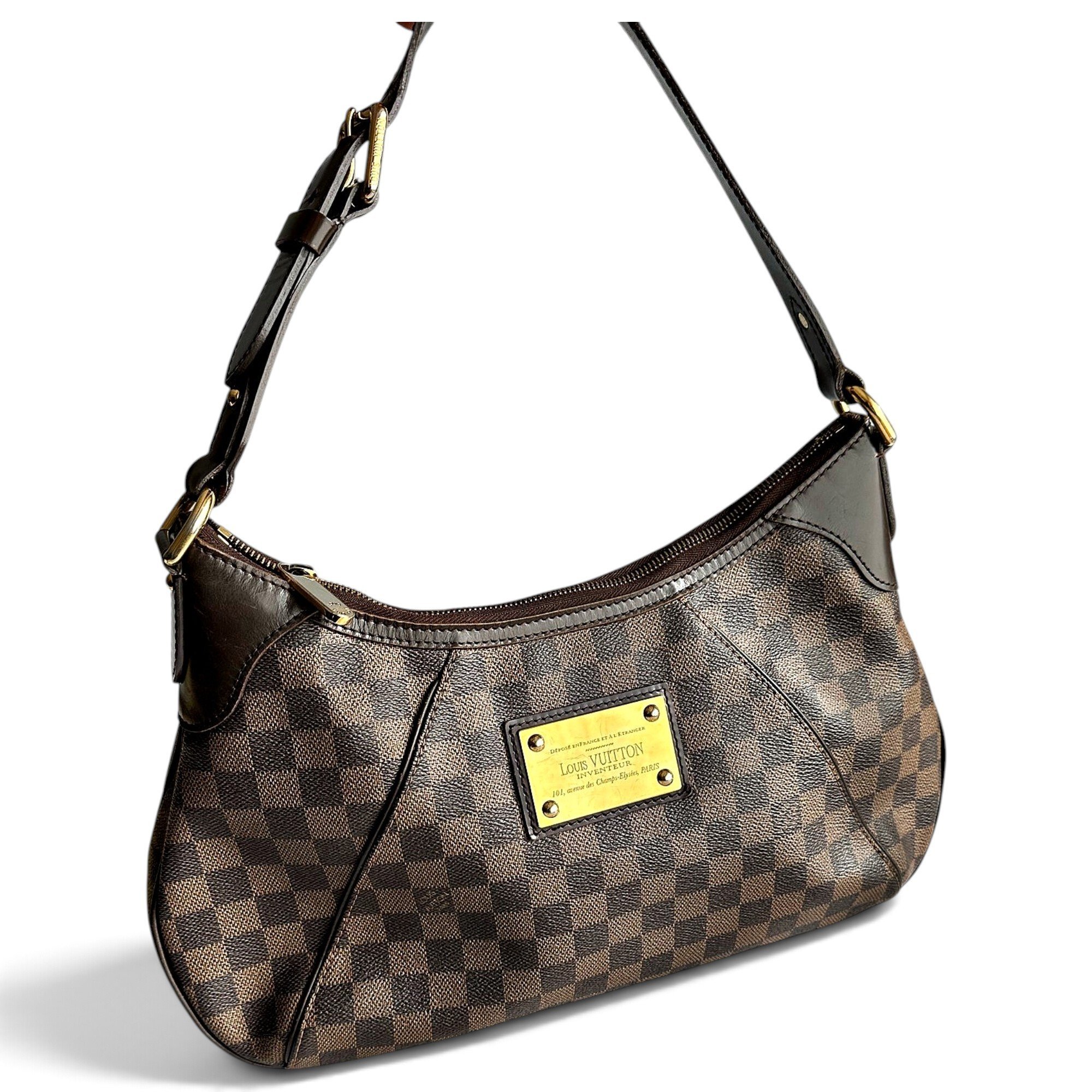 Thames leather handbag
