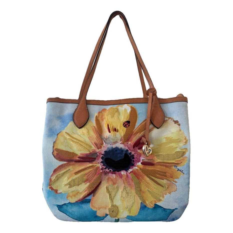 Leather tote