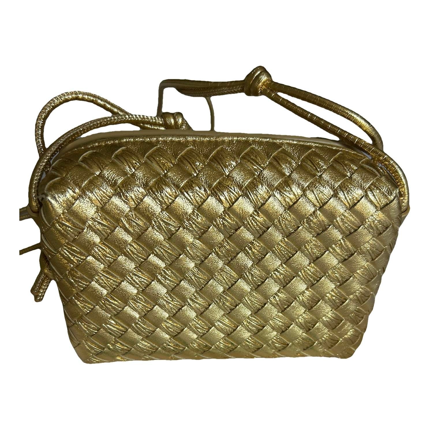 Loop leather handbag