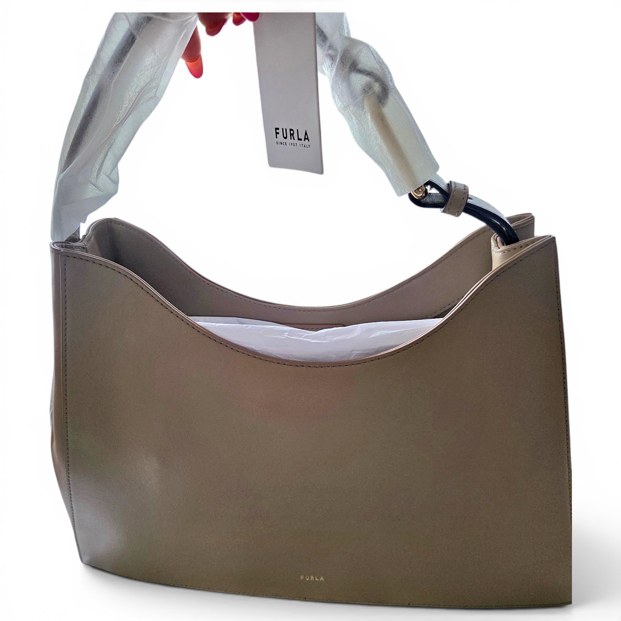 Leather handbag