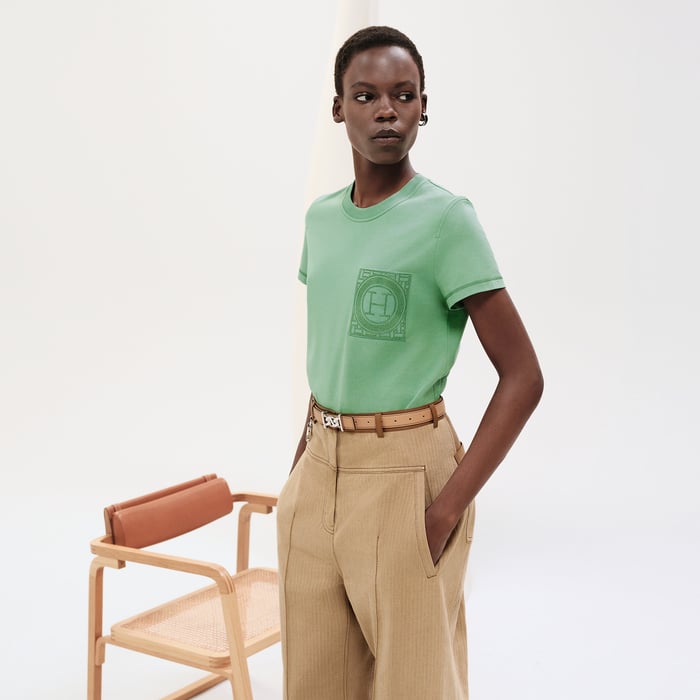 T-shirt droit poche brodée