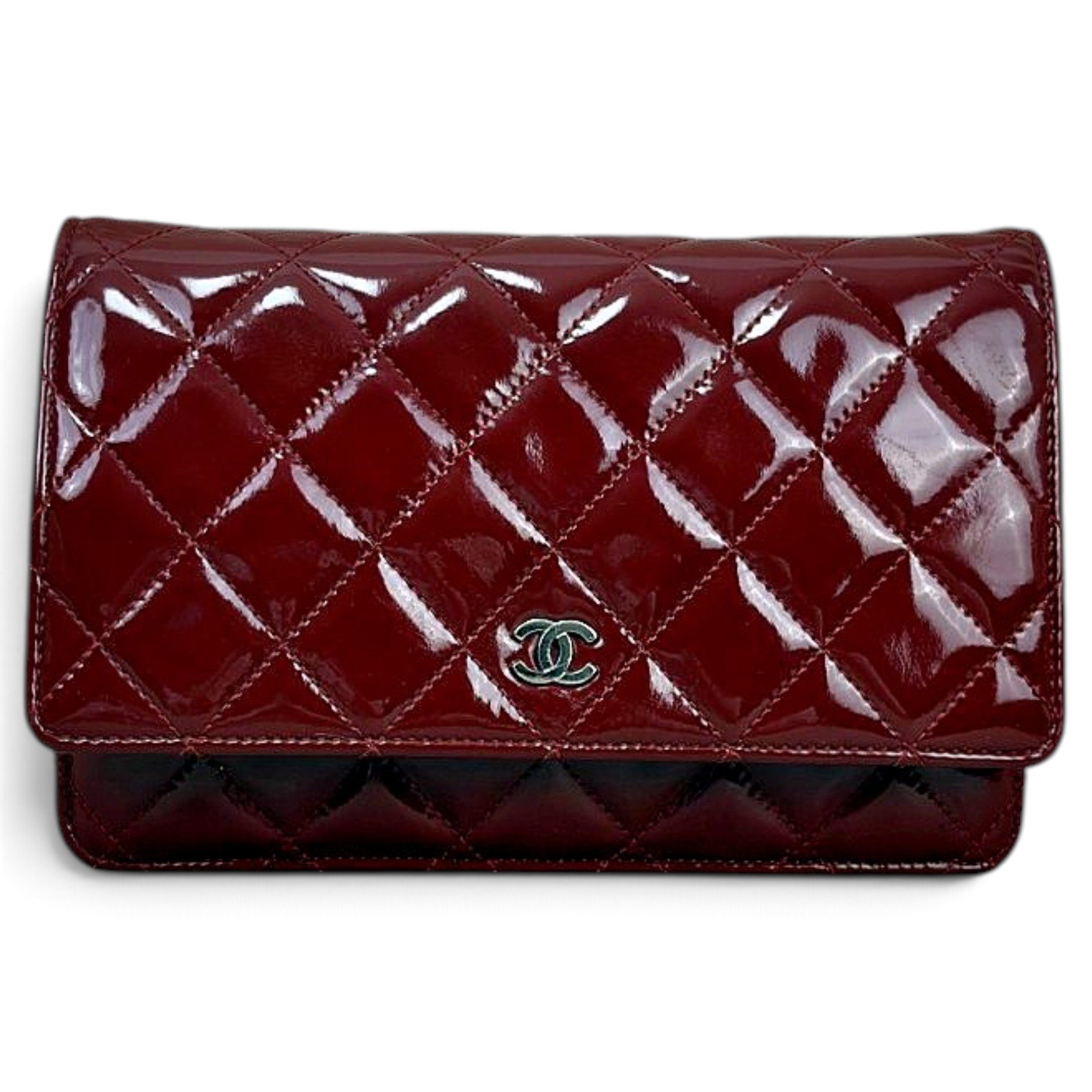 Wallet On Chain patent leather crossbody bag