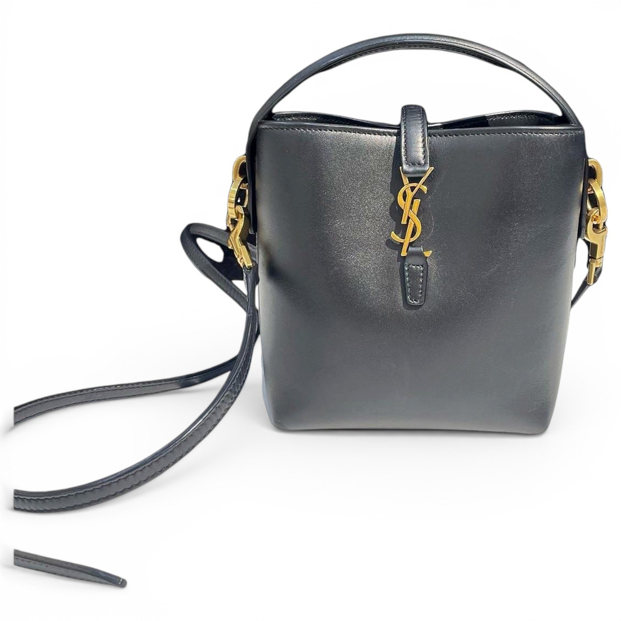 Le 37 leather handbag