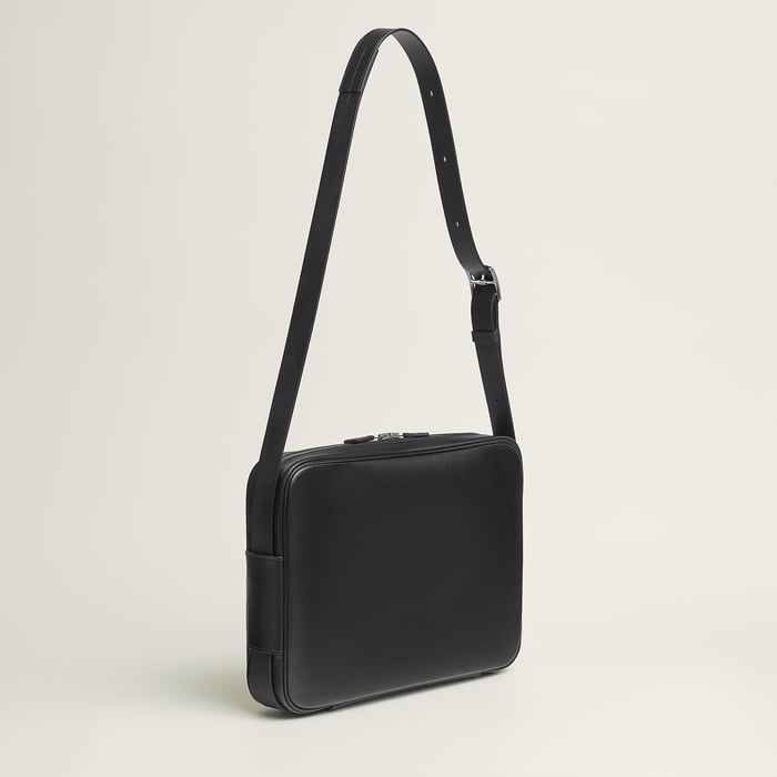 Noir Etriviere Messenger Bag