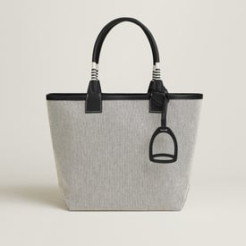 Steeple 28 bag