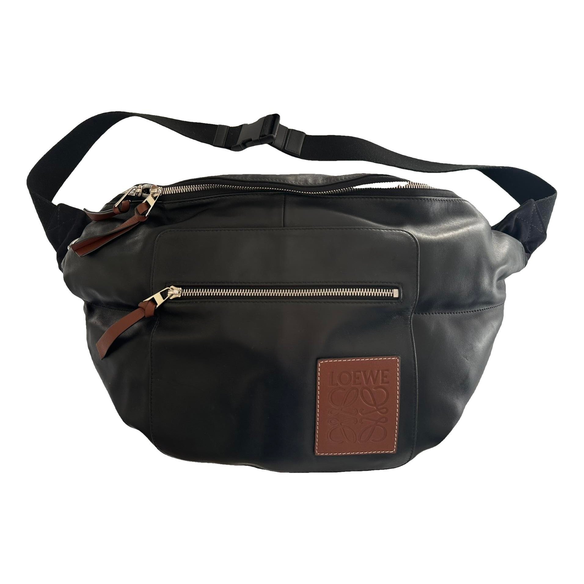 Leather travel bag