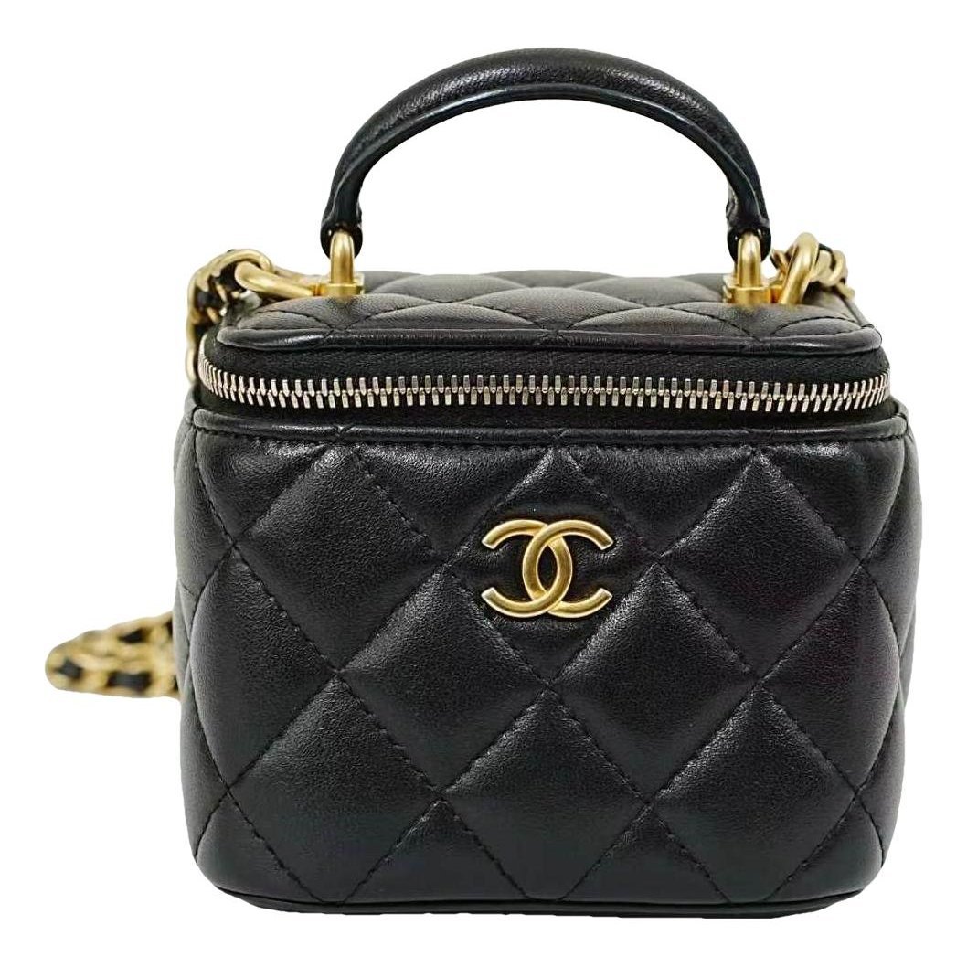 Trendy CC Vanity leather handbag