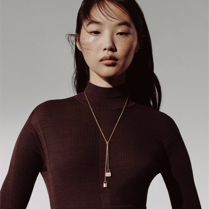 Sans Coloris Amulettes Constance Long Necklace