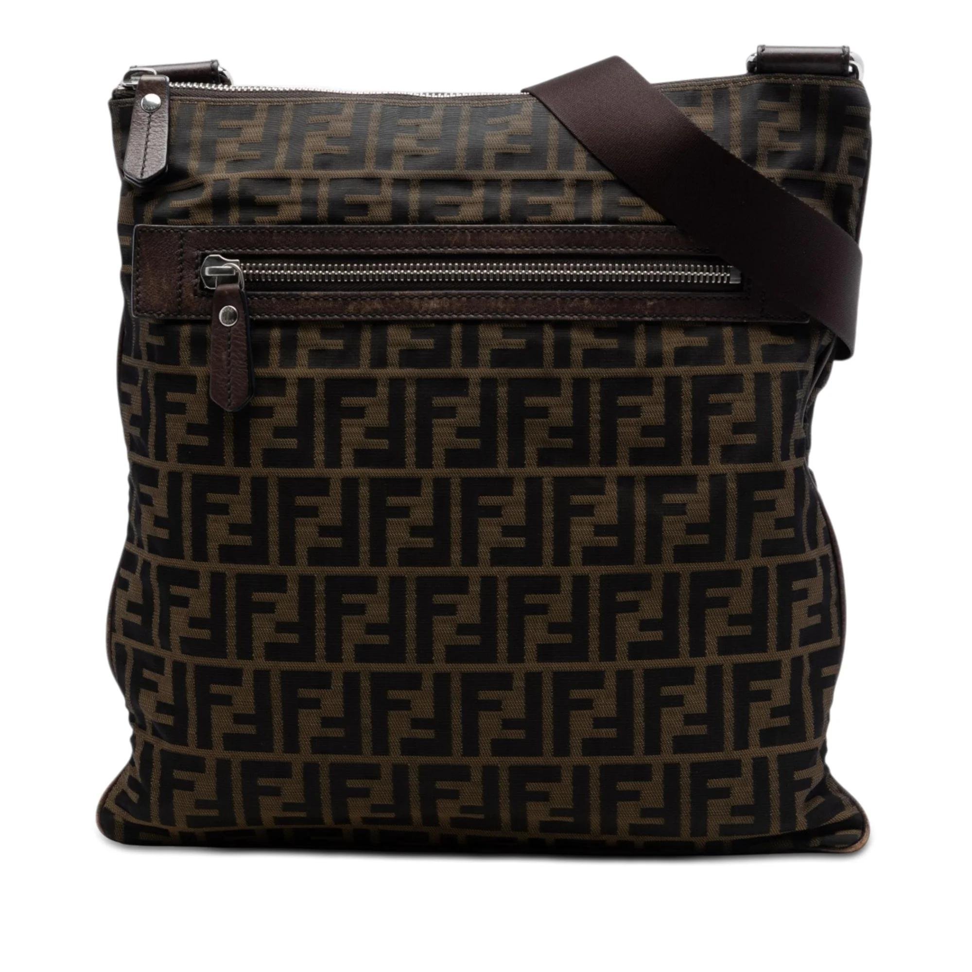 Pocket leather handbag