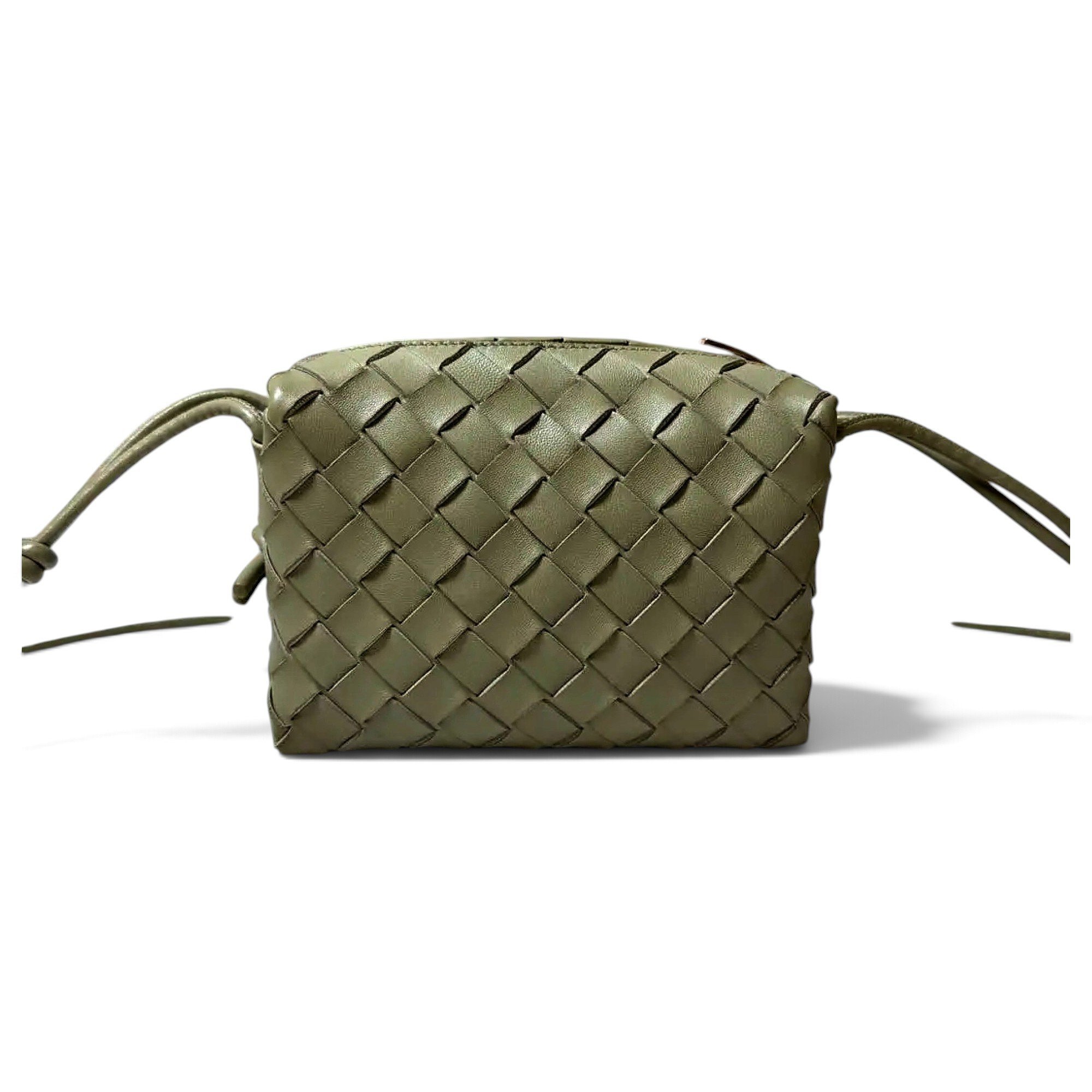 Loop leather handbag