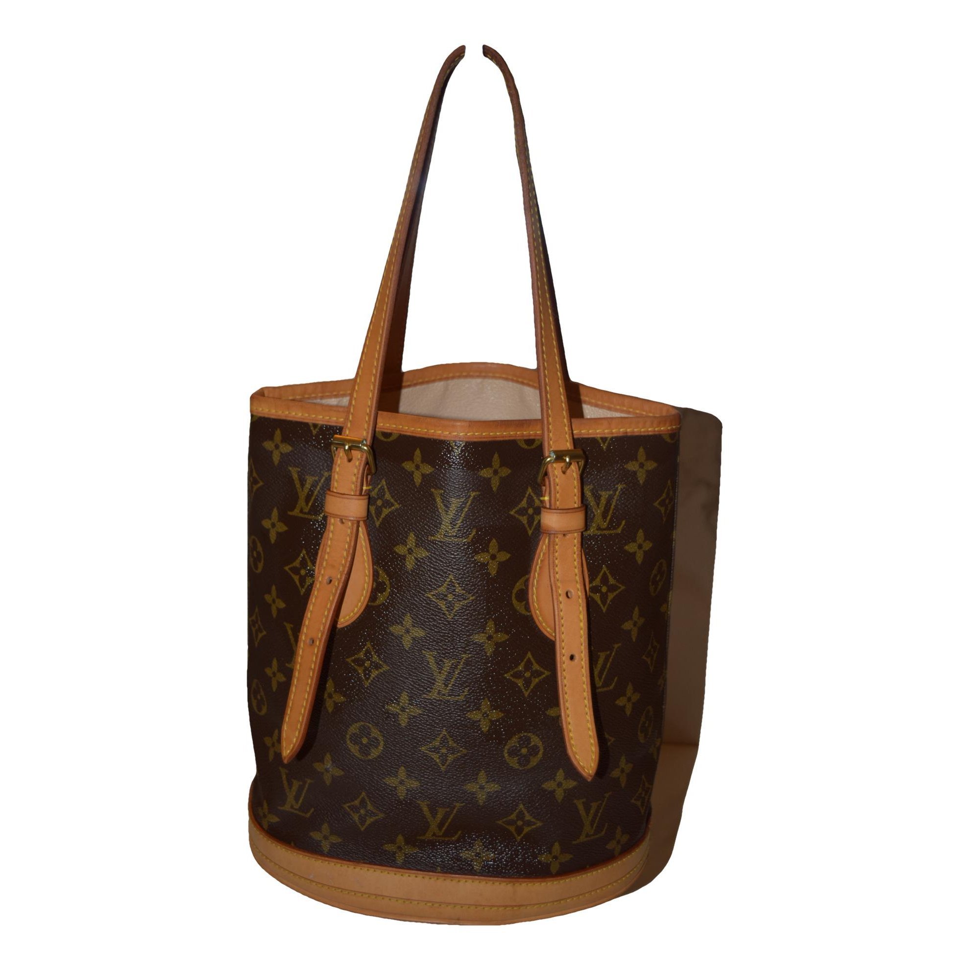 Bucket leather handbag
