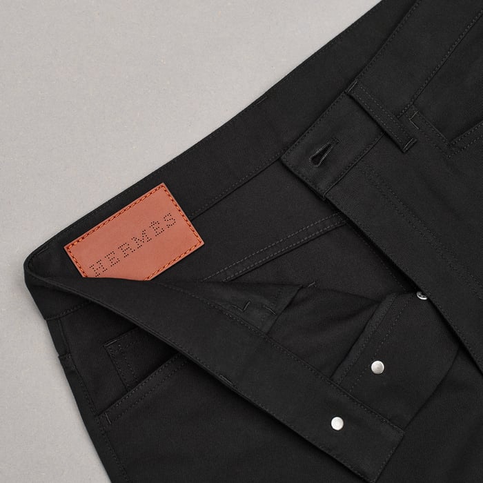 Noir Straight Cut Jeans