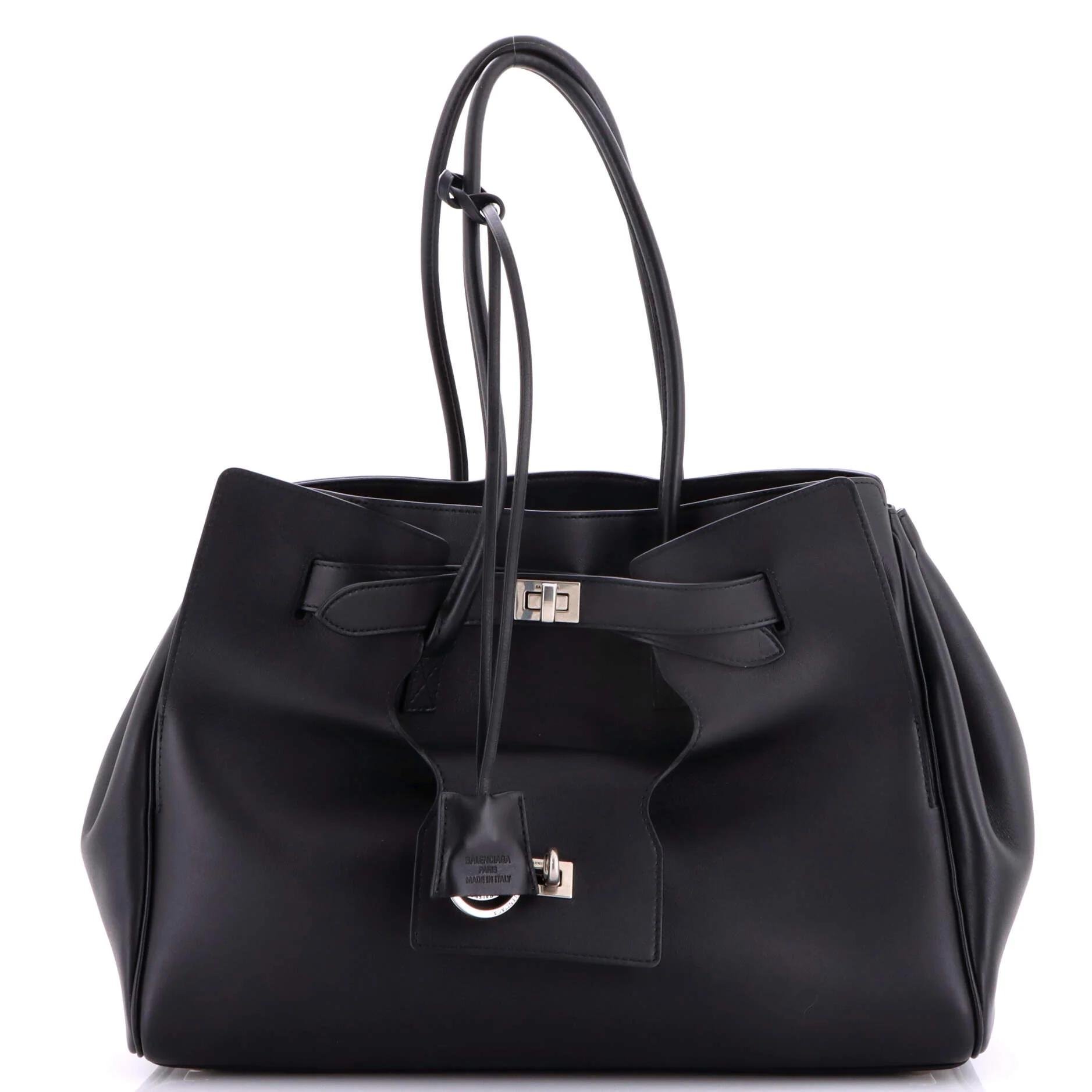 Leather tote