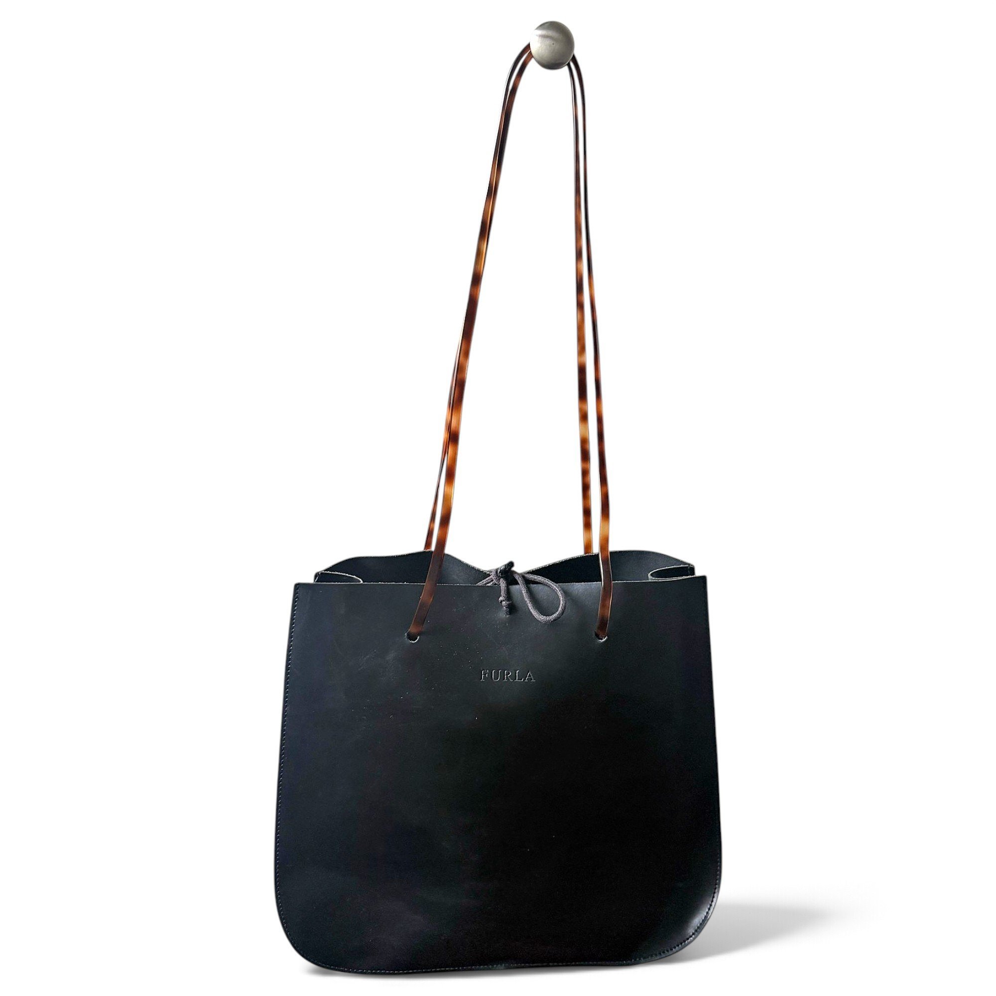 Leather tote