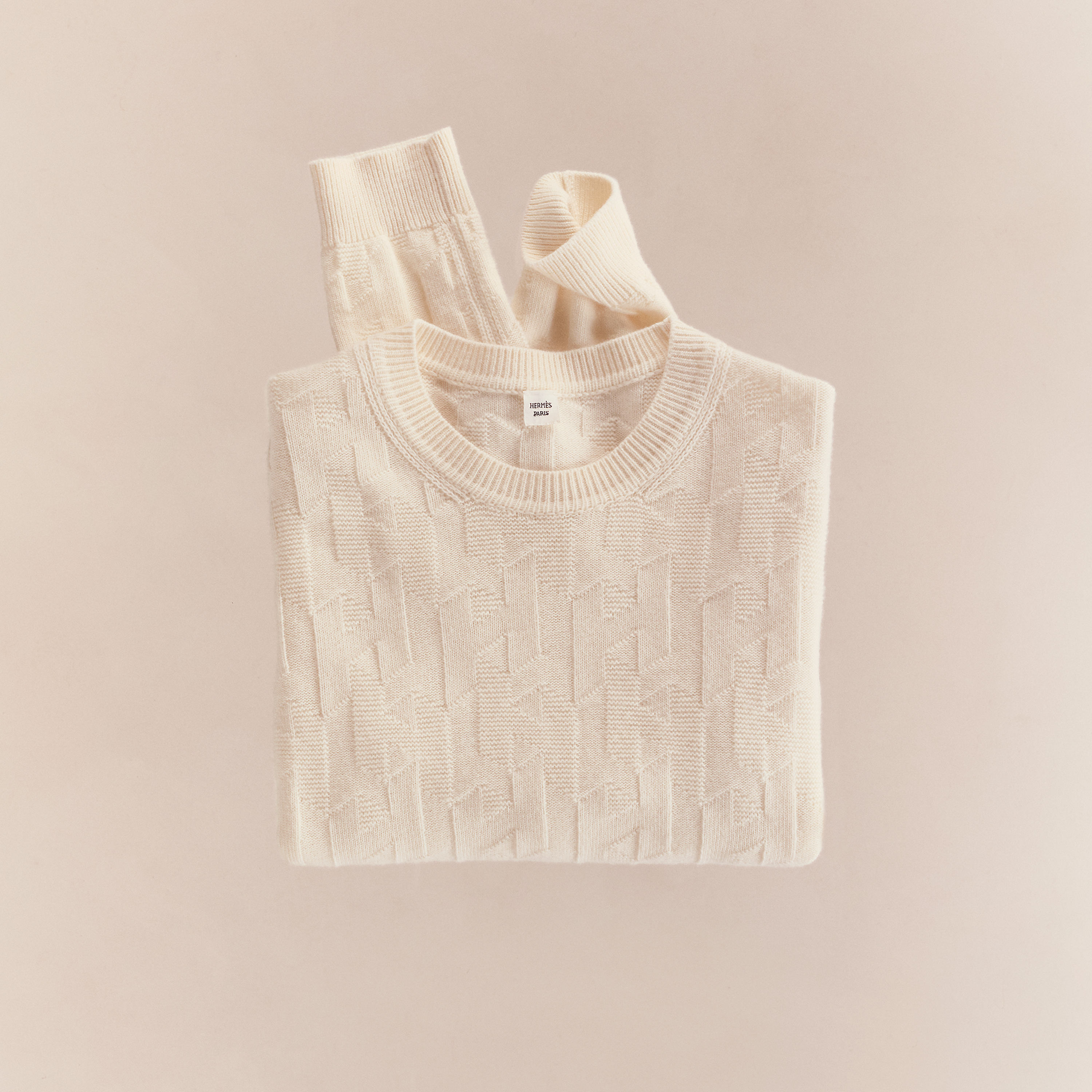 Pull manches longues motif « H »