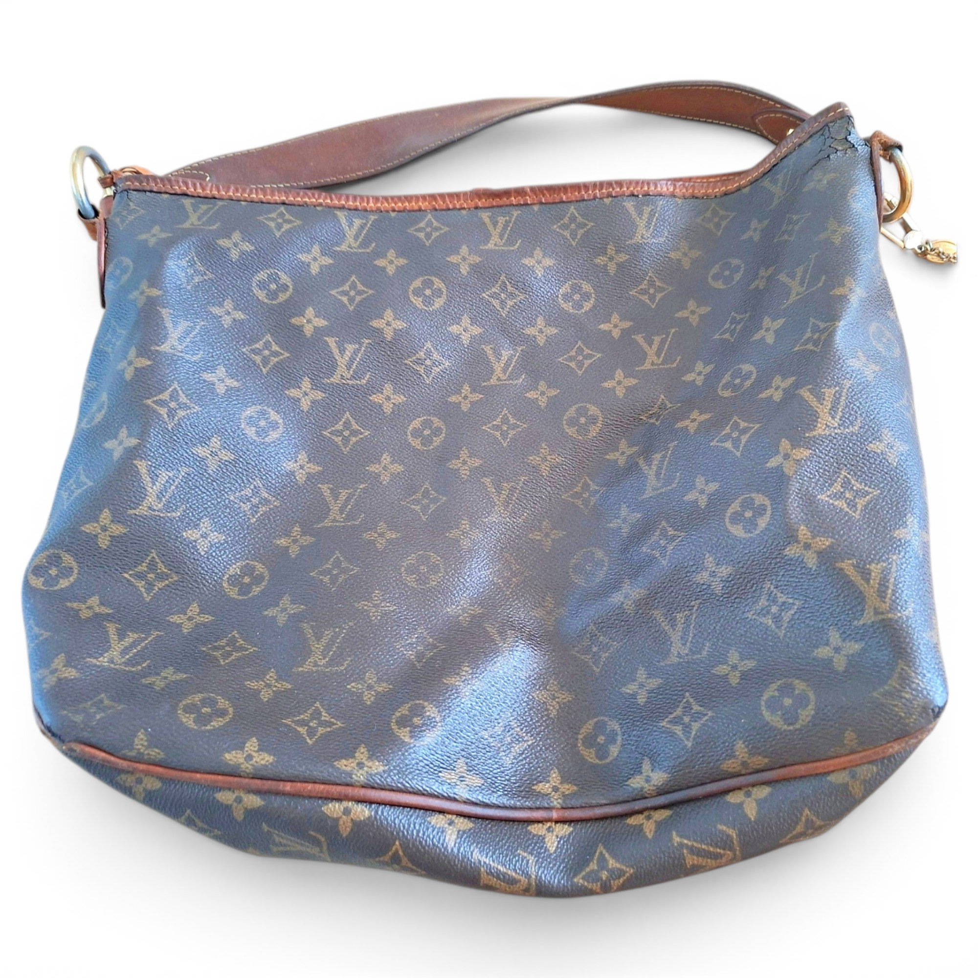 Delightful leather handbag